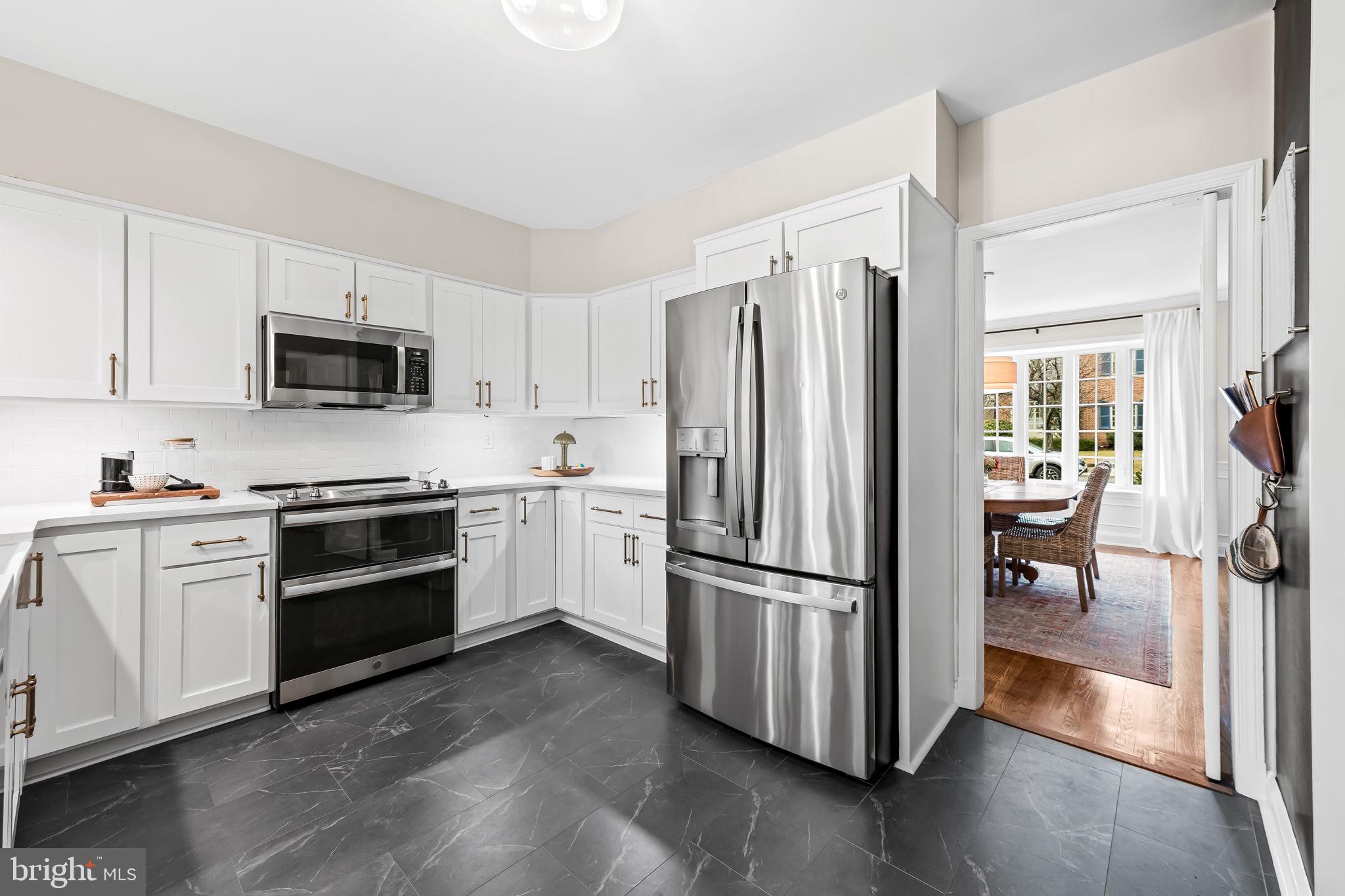 HOMELAND HISTORIC DISTRICT - Residential