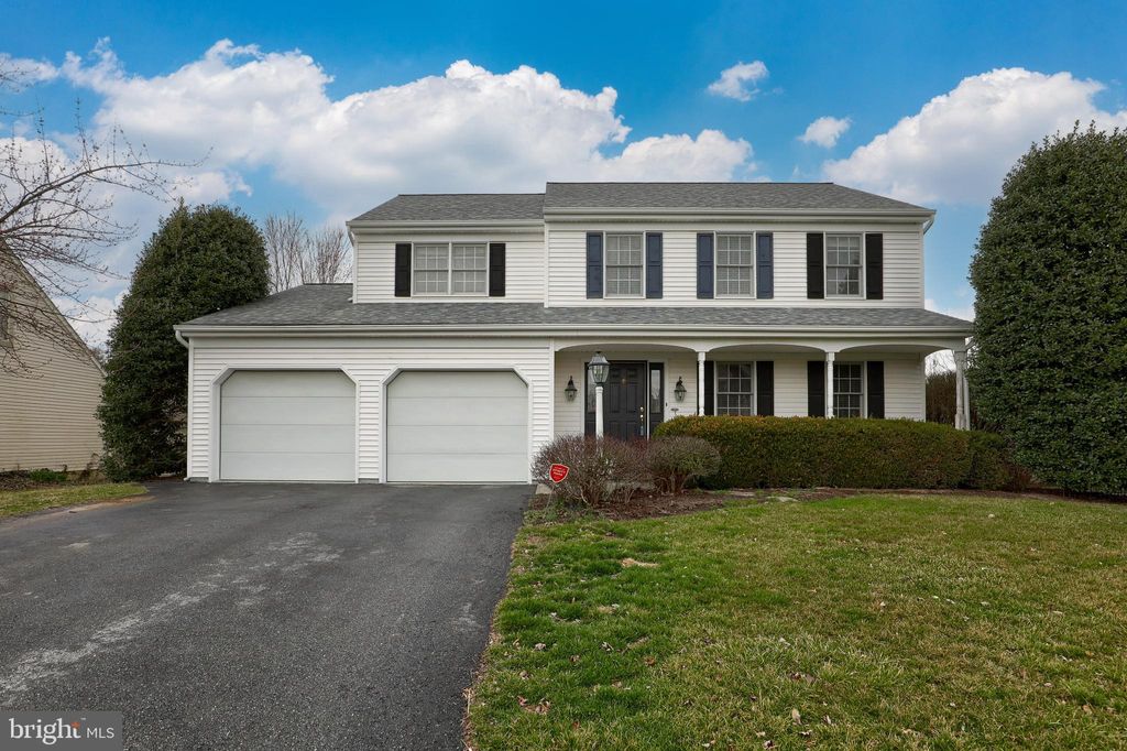 Photo of 1039 WHITEMARSH DR, LANCASTER, PA 17601 (MLS # PALA2031508)