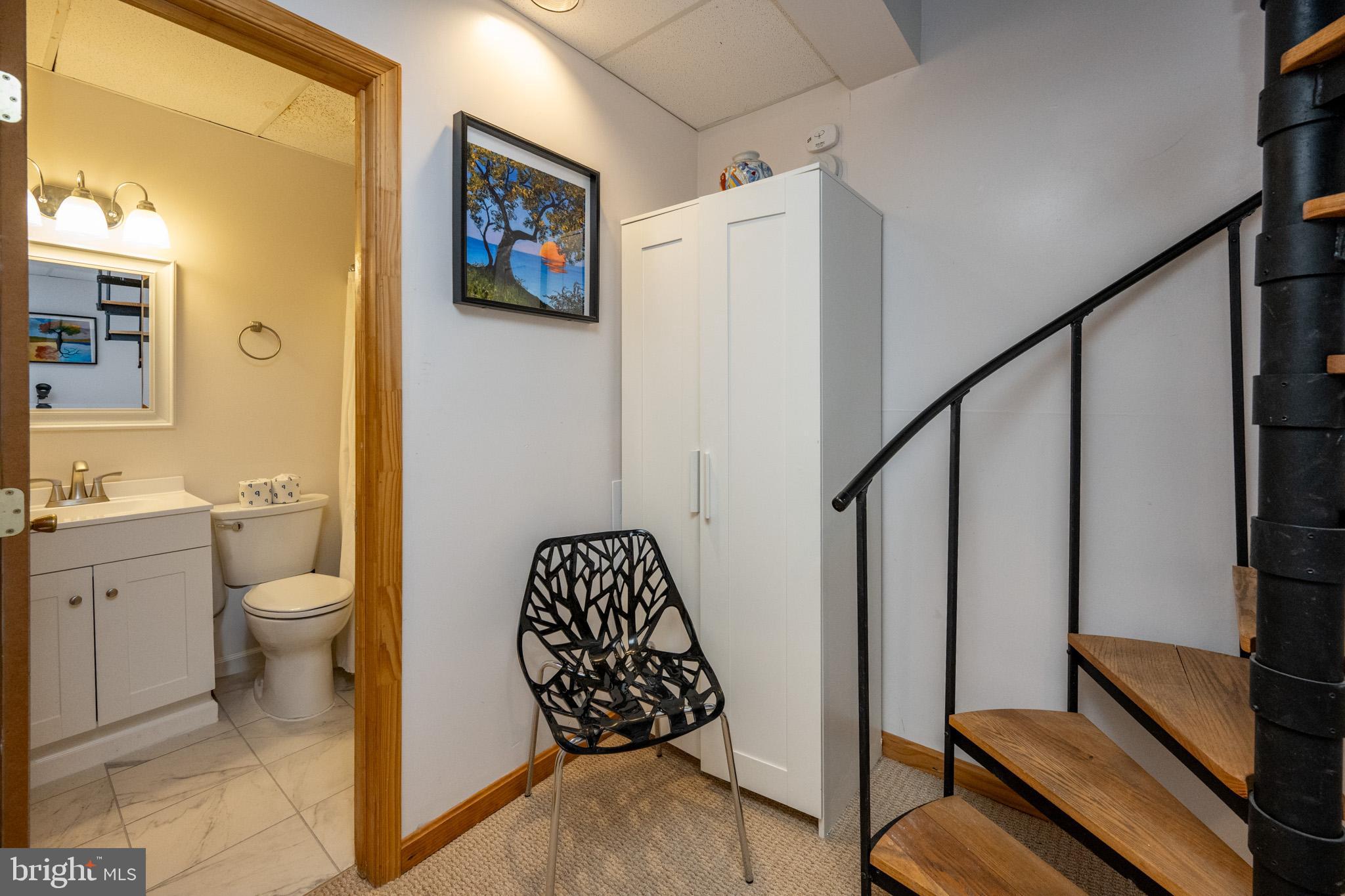 TRADERS LANDING - Residential