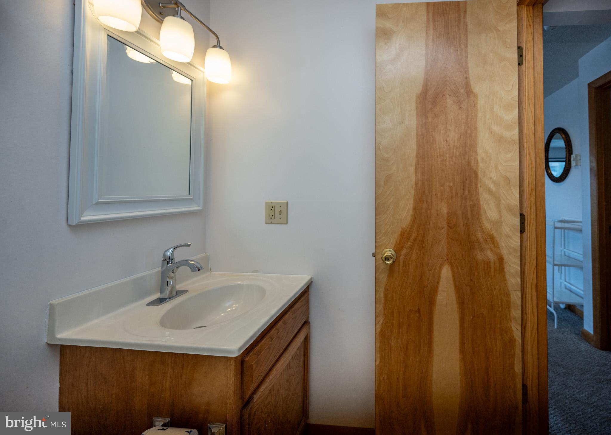 TRADERS LANDING - Residential