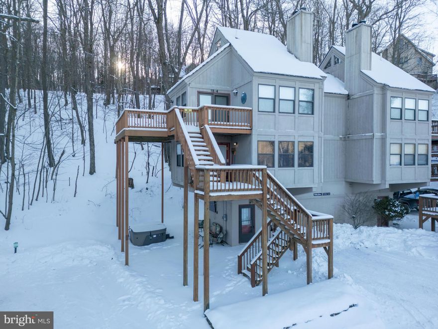 Welcome to 127 Jeffrey Lane 18C! Centrally located at Deep Creek Lake, this unit offers convenience year round to restaurants, skiing, golf courses, Deep Creek Lake and even one of the areas most desired coffee shops just a few hundred feet away. Enjoy northeastern exposure for great sunrises overlooking the lake. The main level offers a kitchen, living room with wood burning fireplace, 2 bedrooms, 1 full bath and laundry room. The lower level offers 1 full bedroom and 1 full bathroom. Condo ownership allows for ease of ownership. Established vacation rental. Sold fully furnished and turnkey! Looking for an enjoyable place here at the lake? Call today to schedule a private tour!