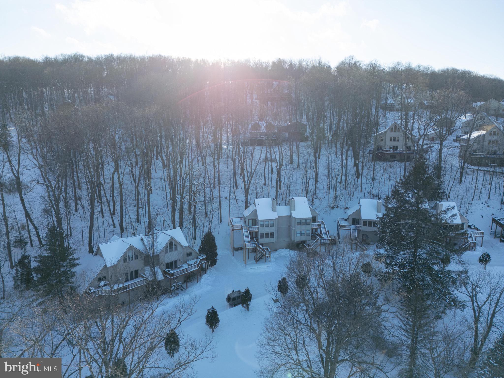 127 JEFFREY LANE 18C