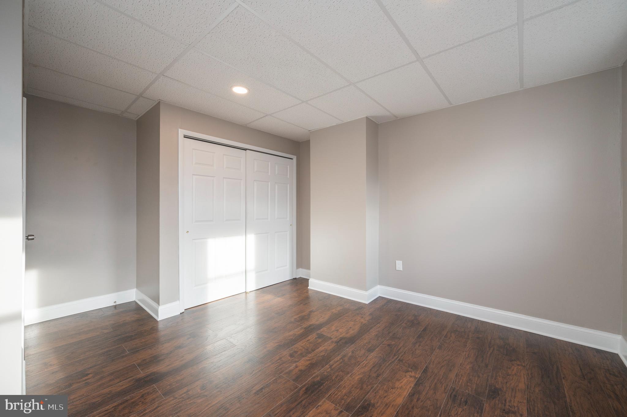 PORT RICHMOND - Residential Income
