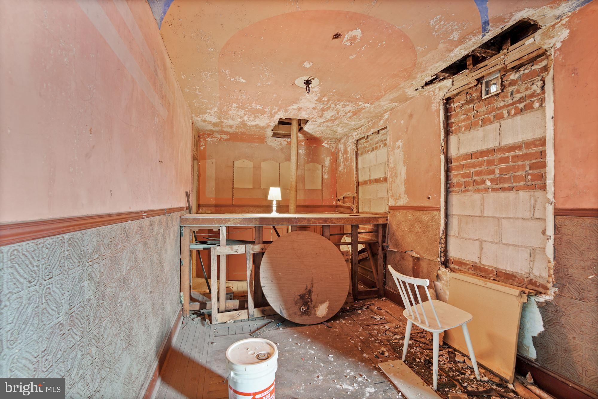 PORT RICHMOND - Residential Income