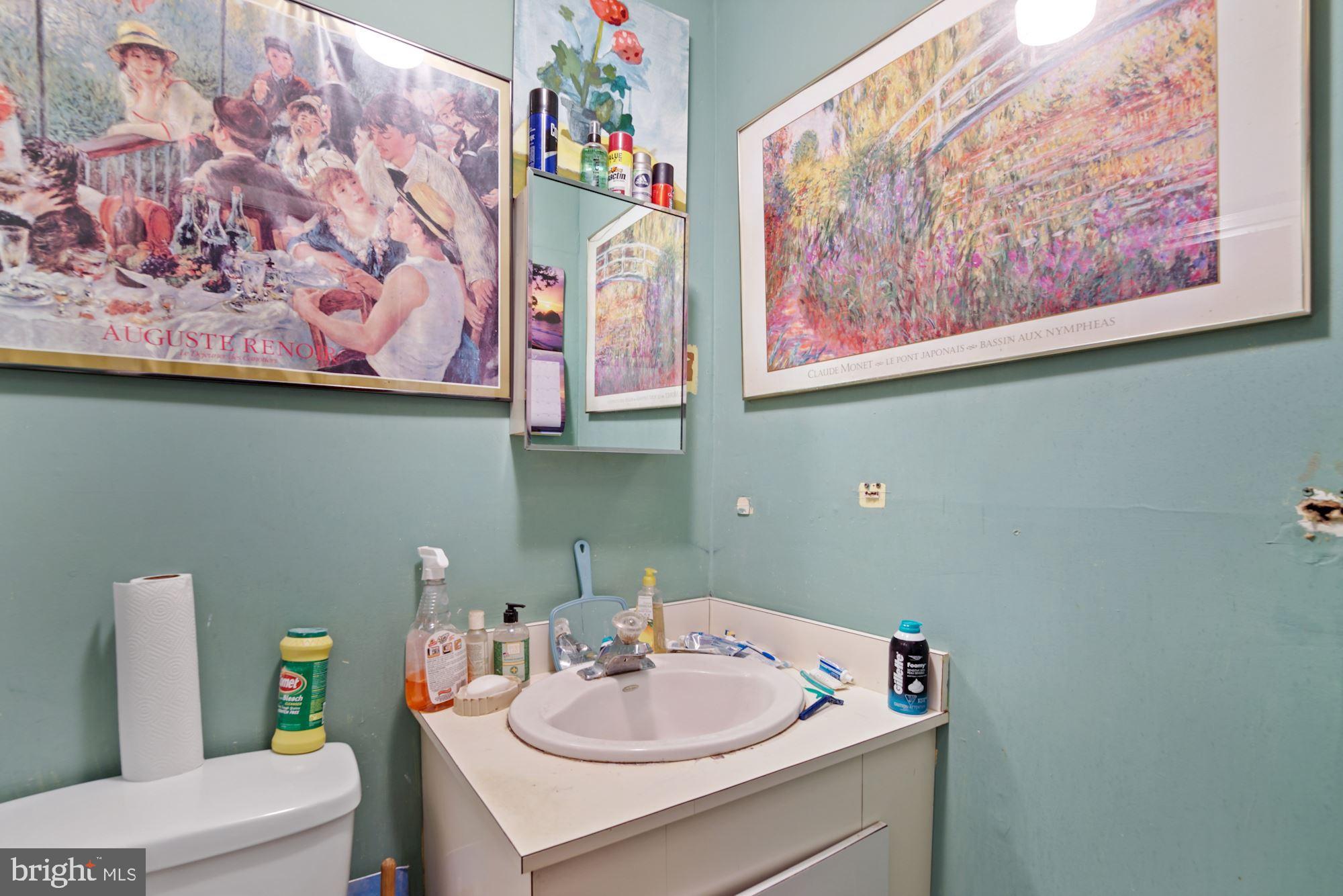 PORT RICHMOND - Residential Income