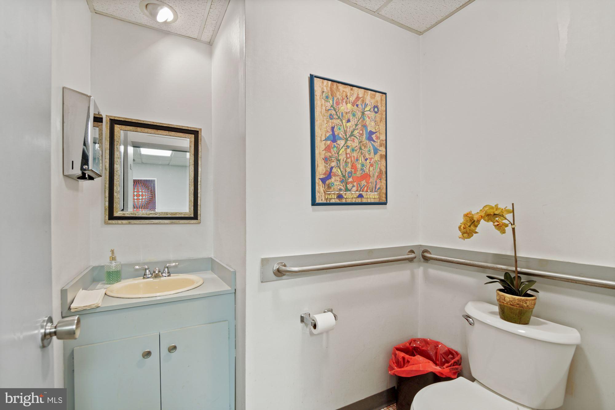 PORT RICHMOND - Residential Income