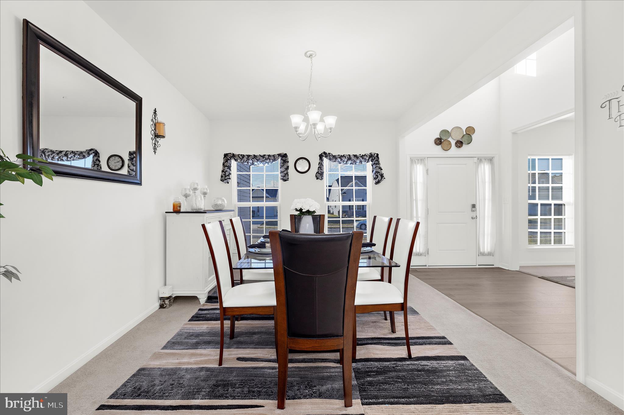 LONGBOAT ESTATES - Residential