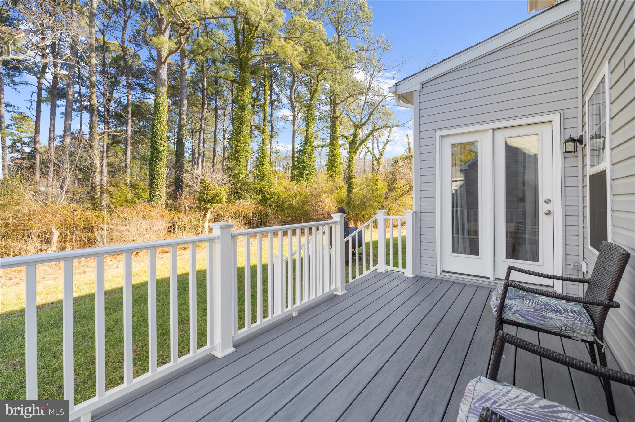 LONGBOAT ESTATES - Residential