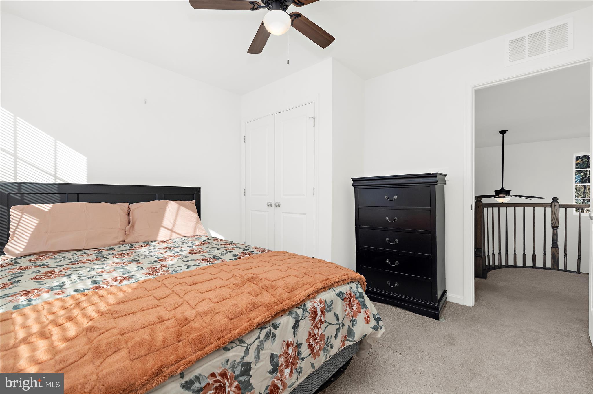 LONGBOAT ESTATES - Residential