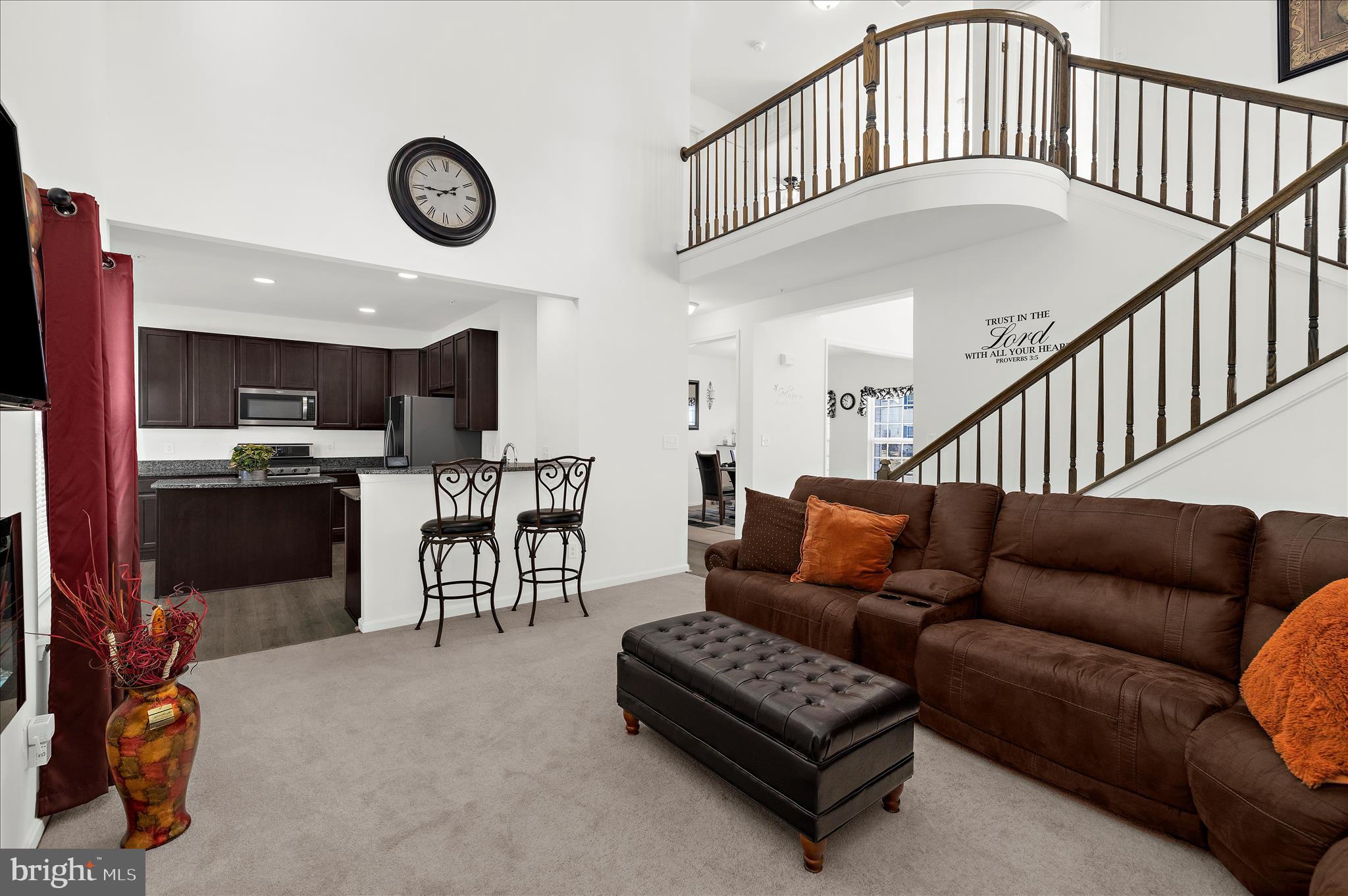 LONGBOAT ESTATES - Residential