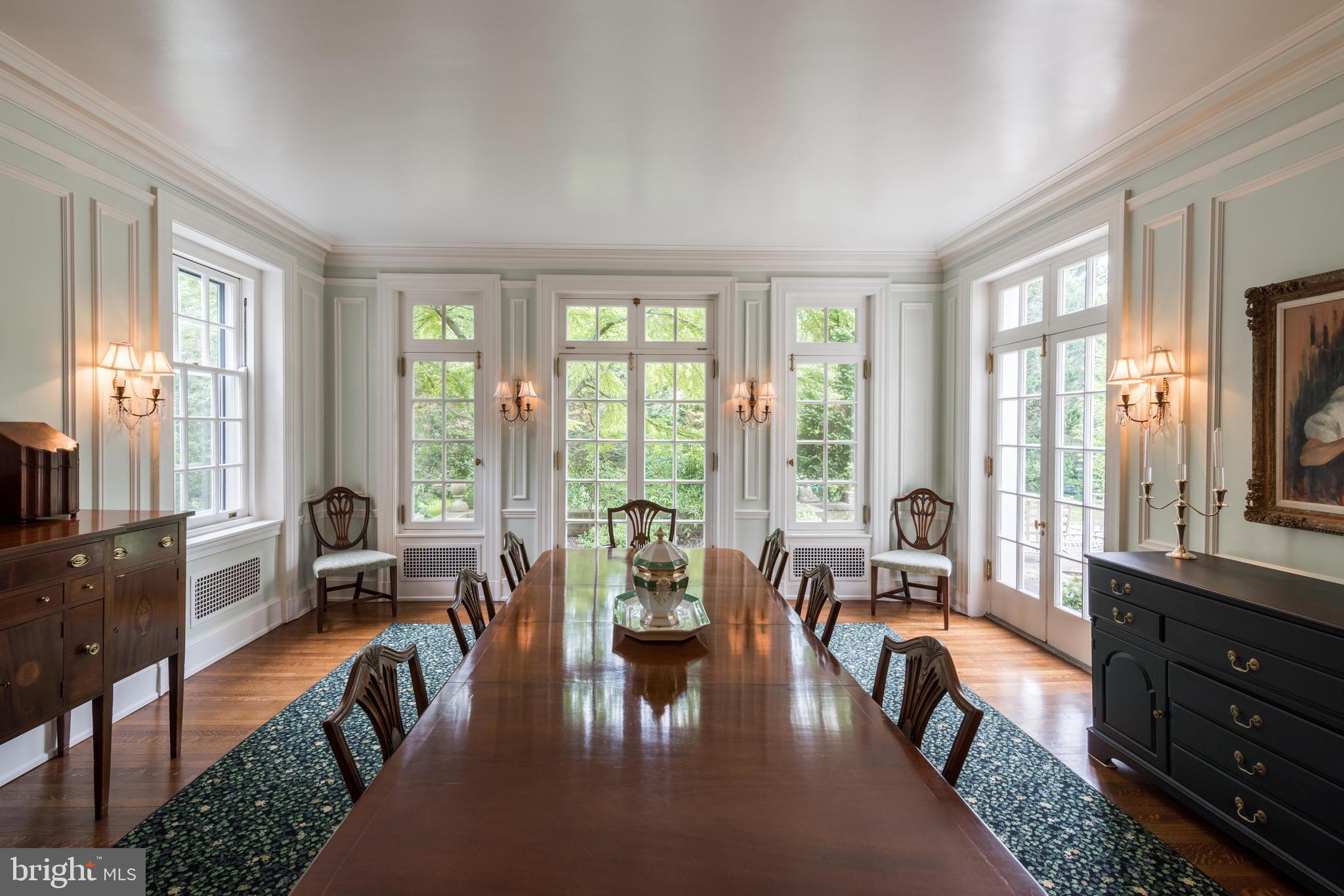 CHESTNUT HILL - Residential