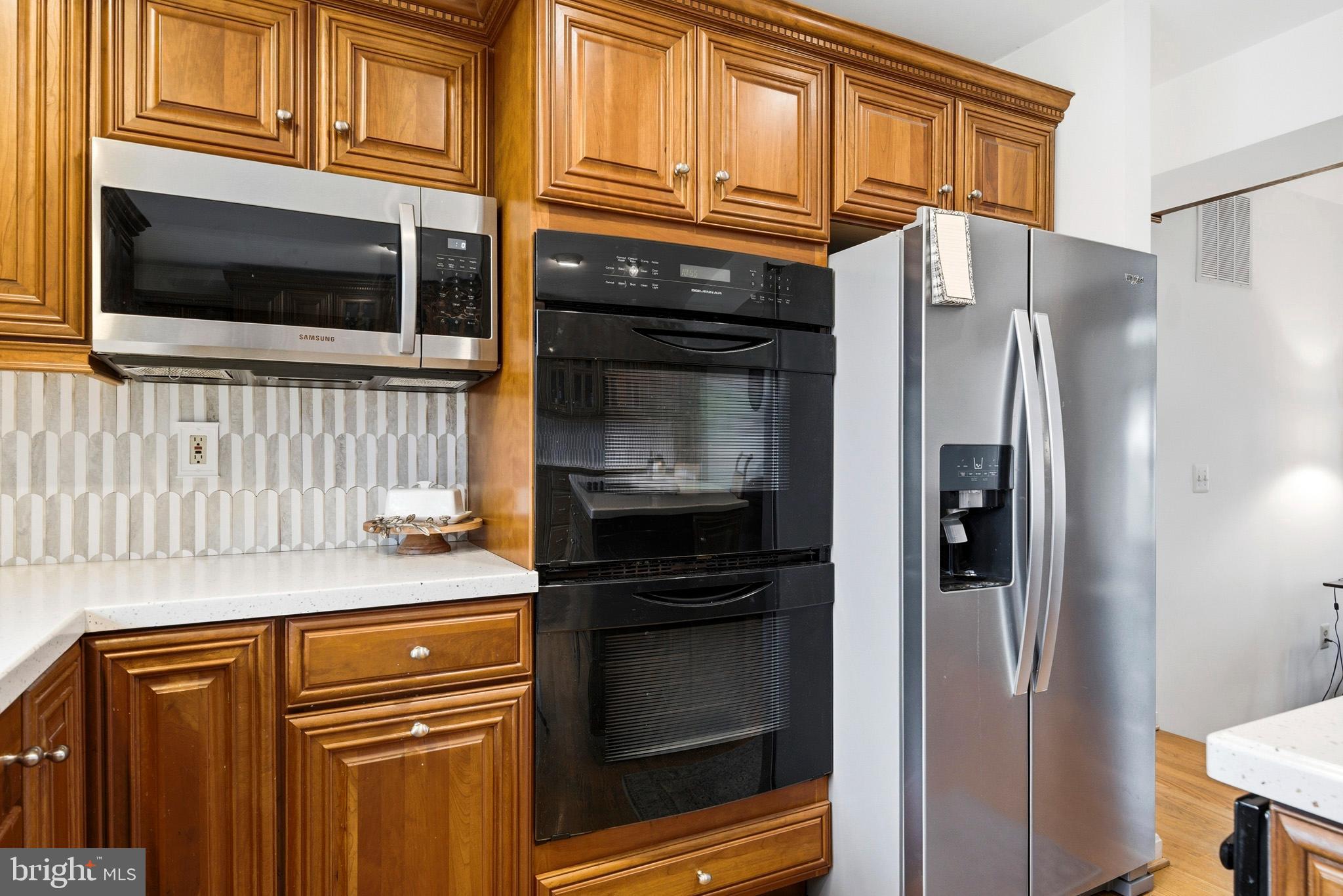 ST LEONARD SHORES - Residential