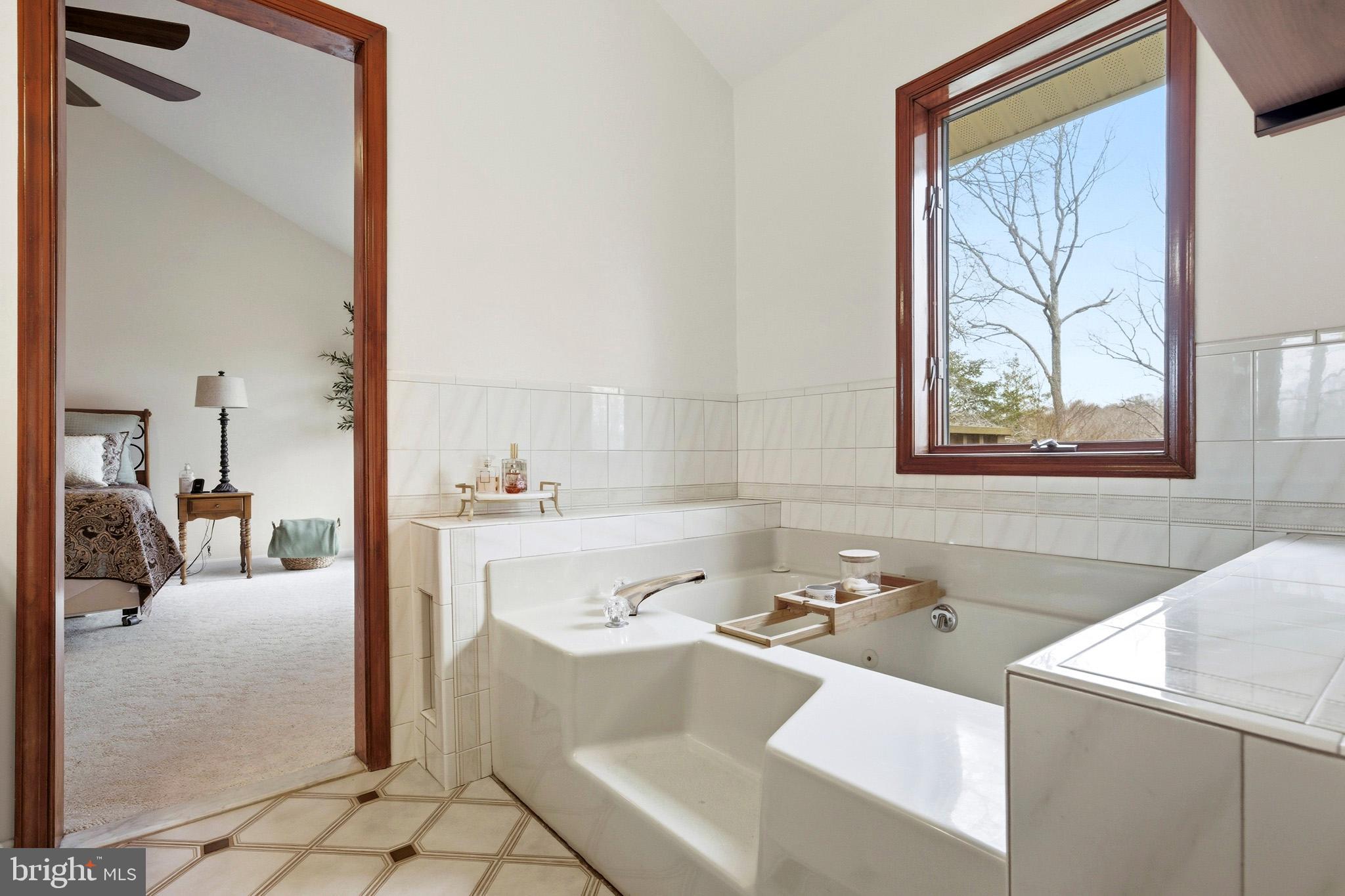 ST LEONARD SHORES - Residential