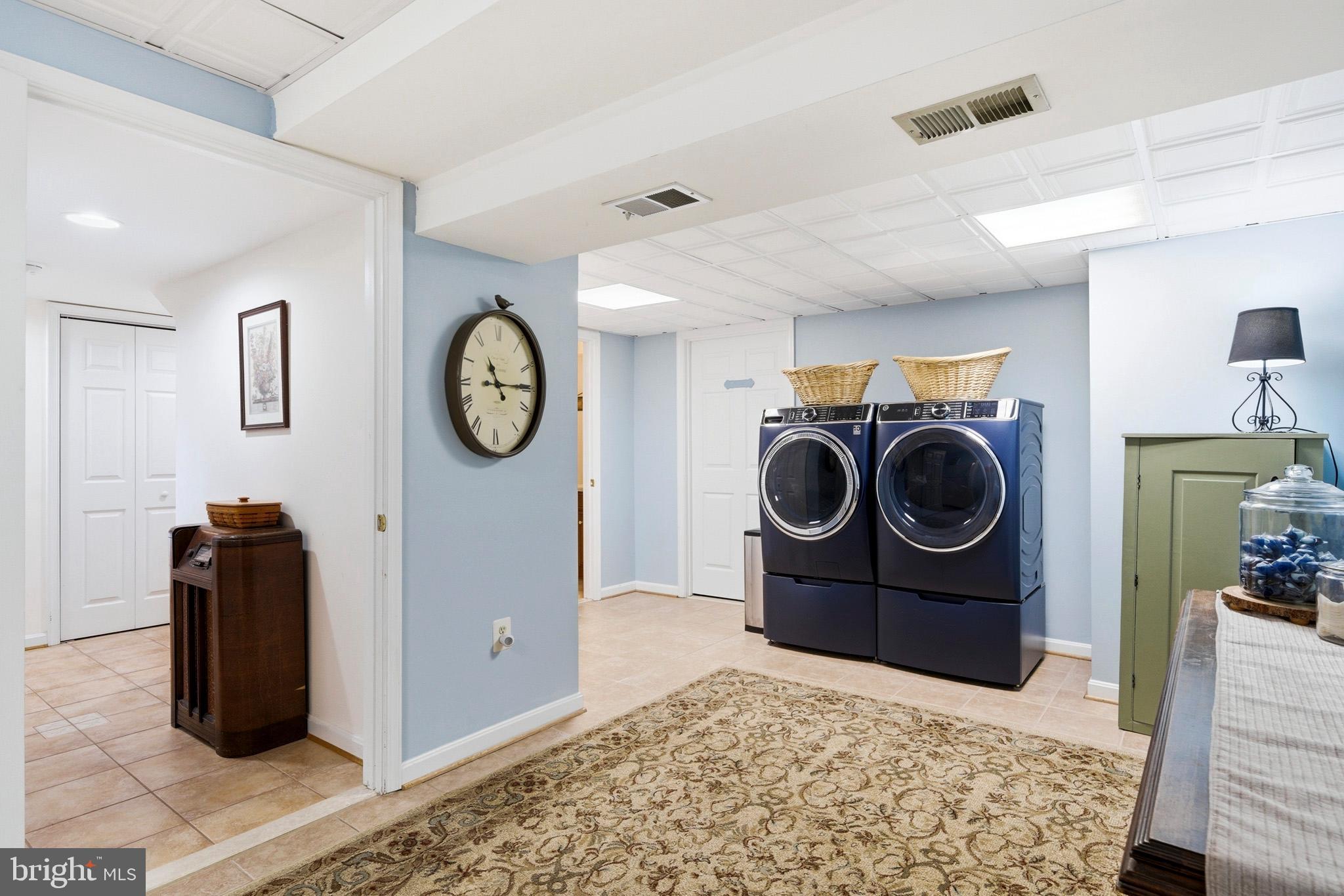 ST LEONARD SHORES - Residential