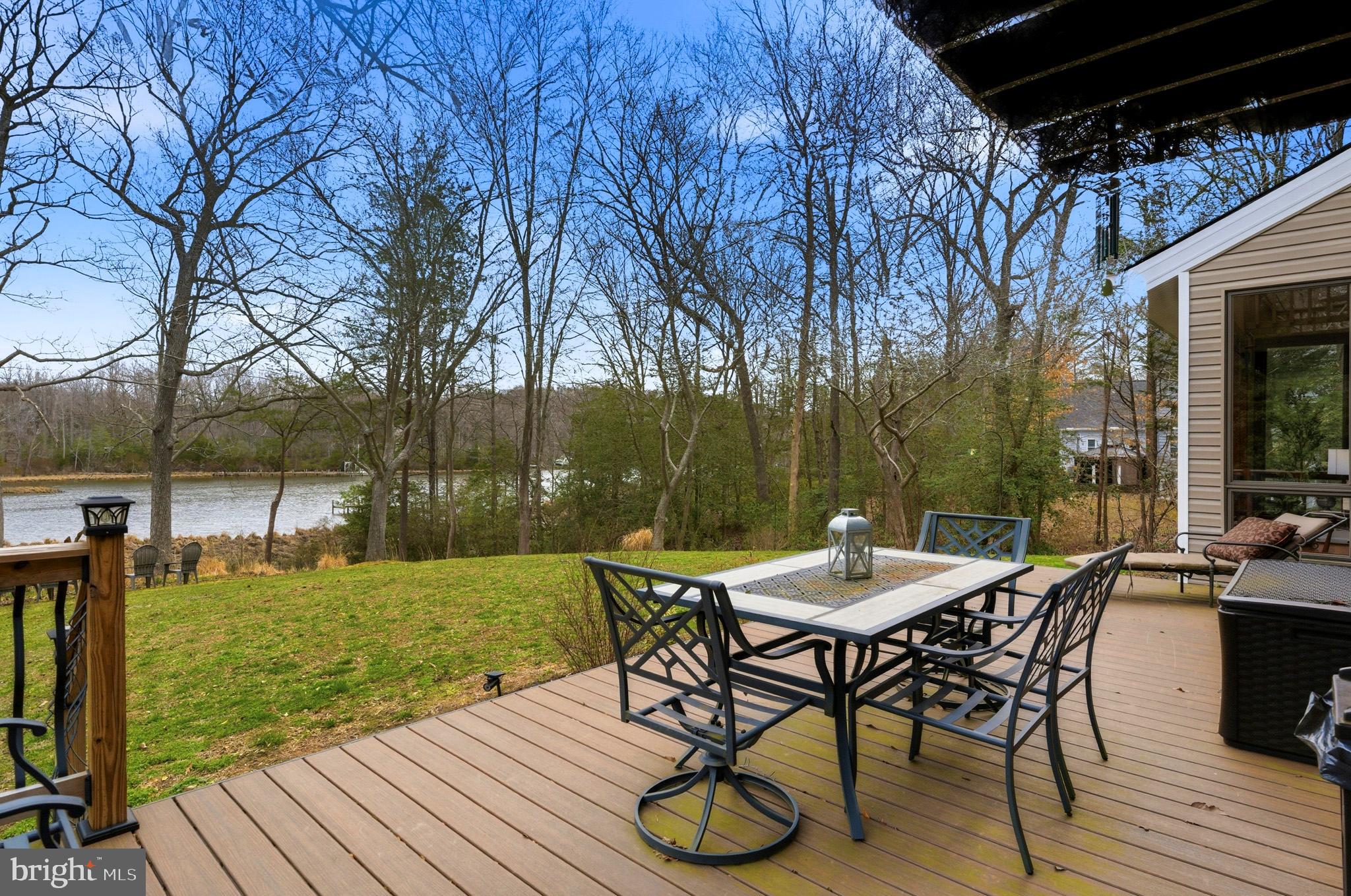 ST LEONARD SHORES - Residential