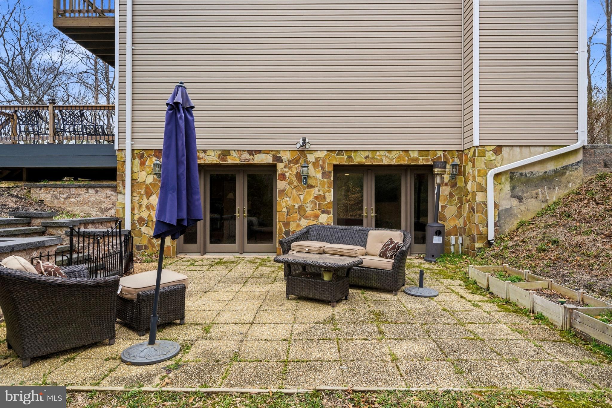 ST LEONARD SHORES - Residential