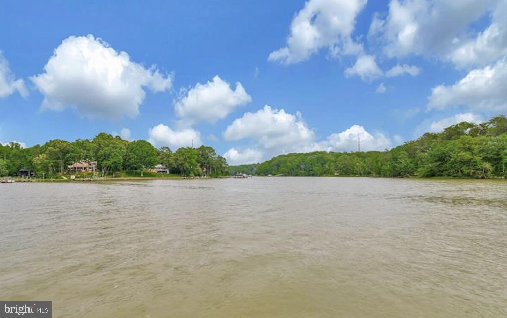 ST LEONARD SHORES - Residential