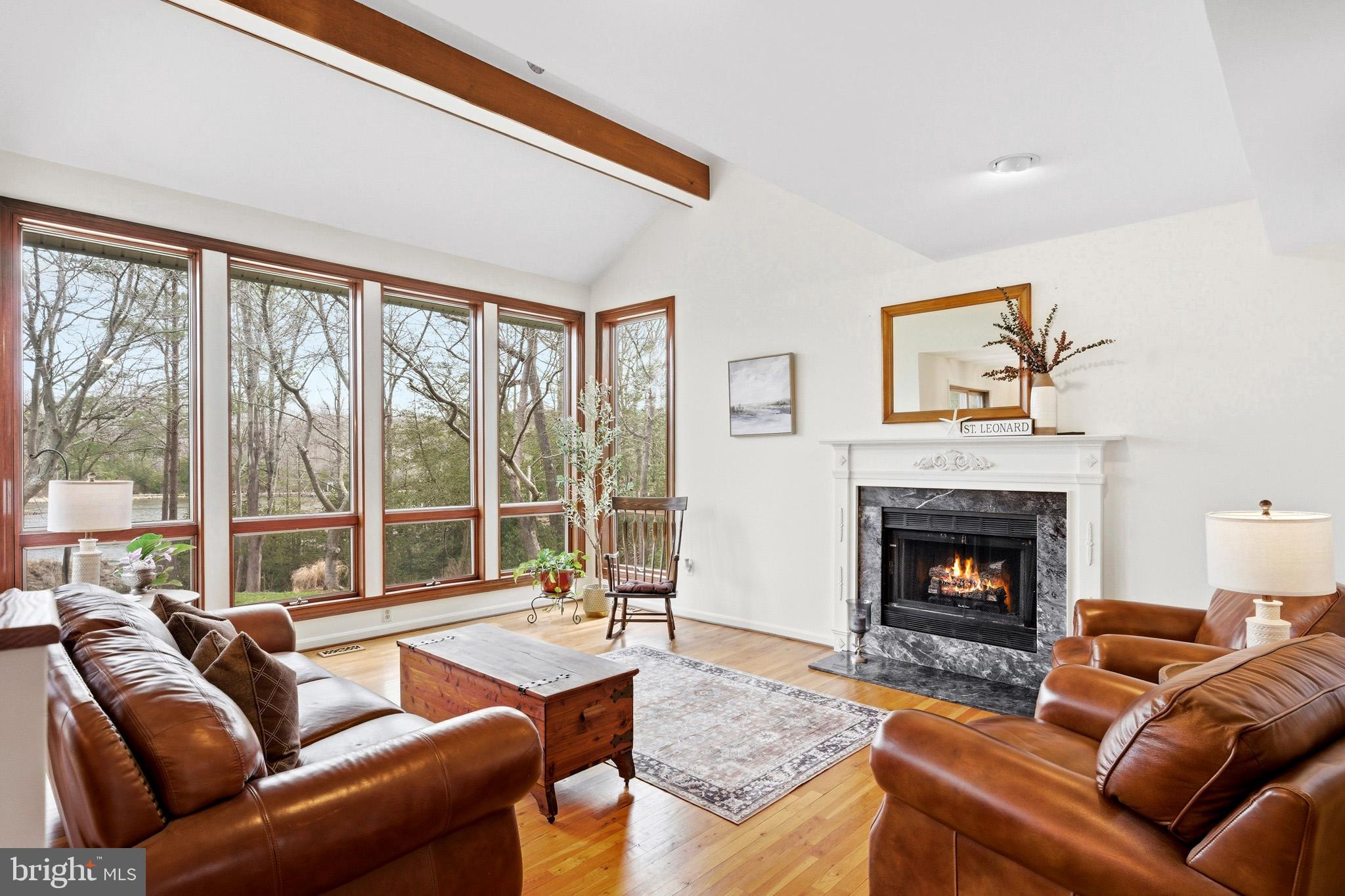 ST LEONARD SHORES - Residential