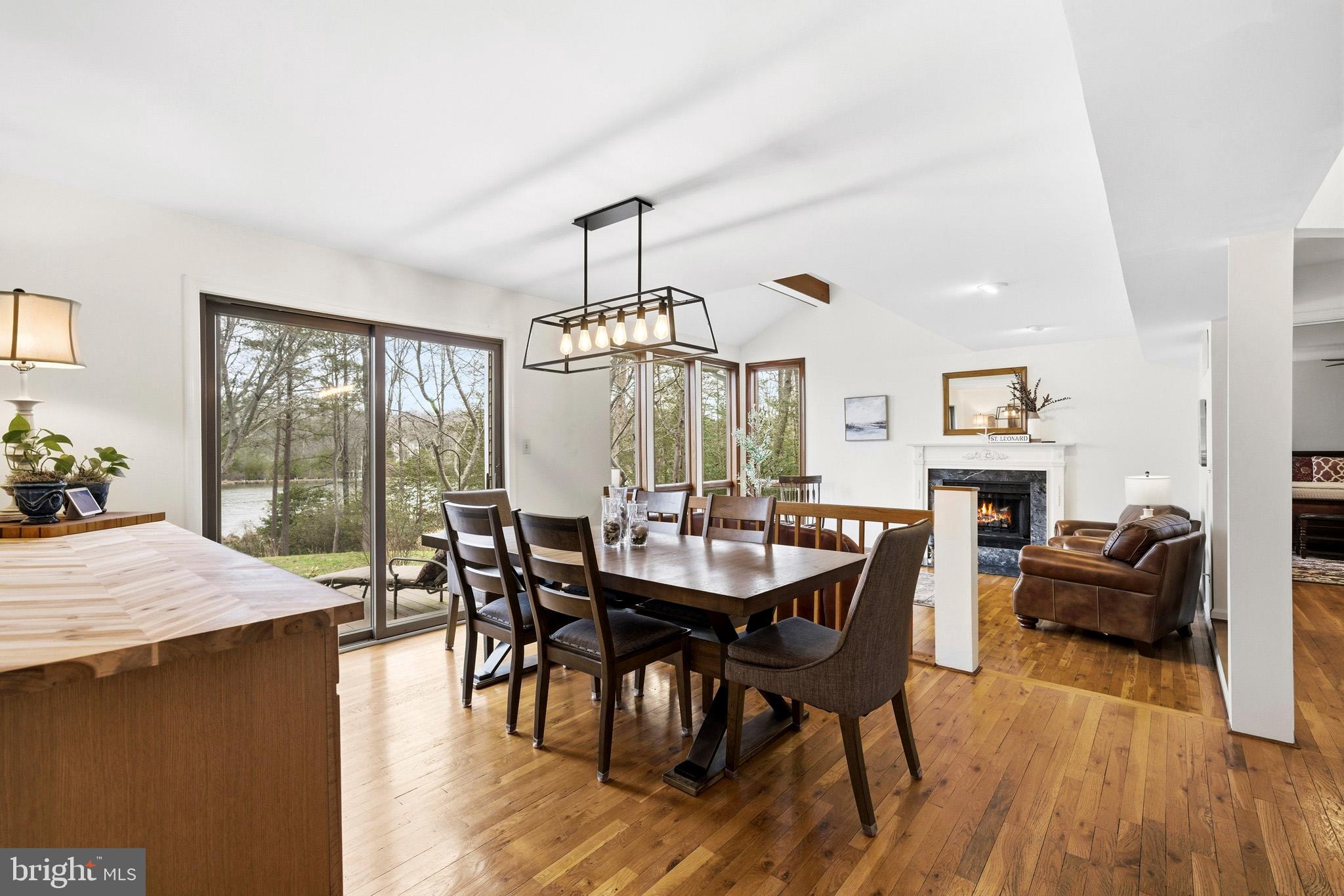 ST LEONARD SHORES - Residential