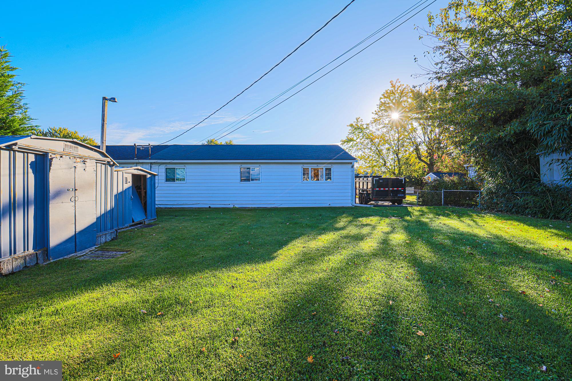 HALLMARK MANOR - Residential