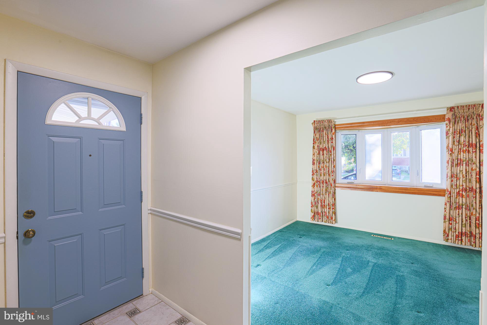 HALLMARK MANOR - Residential