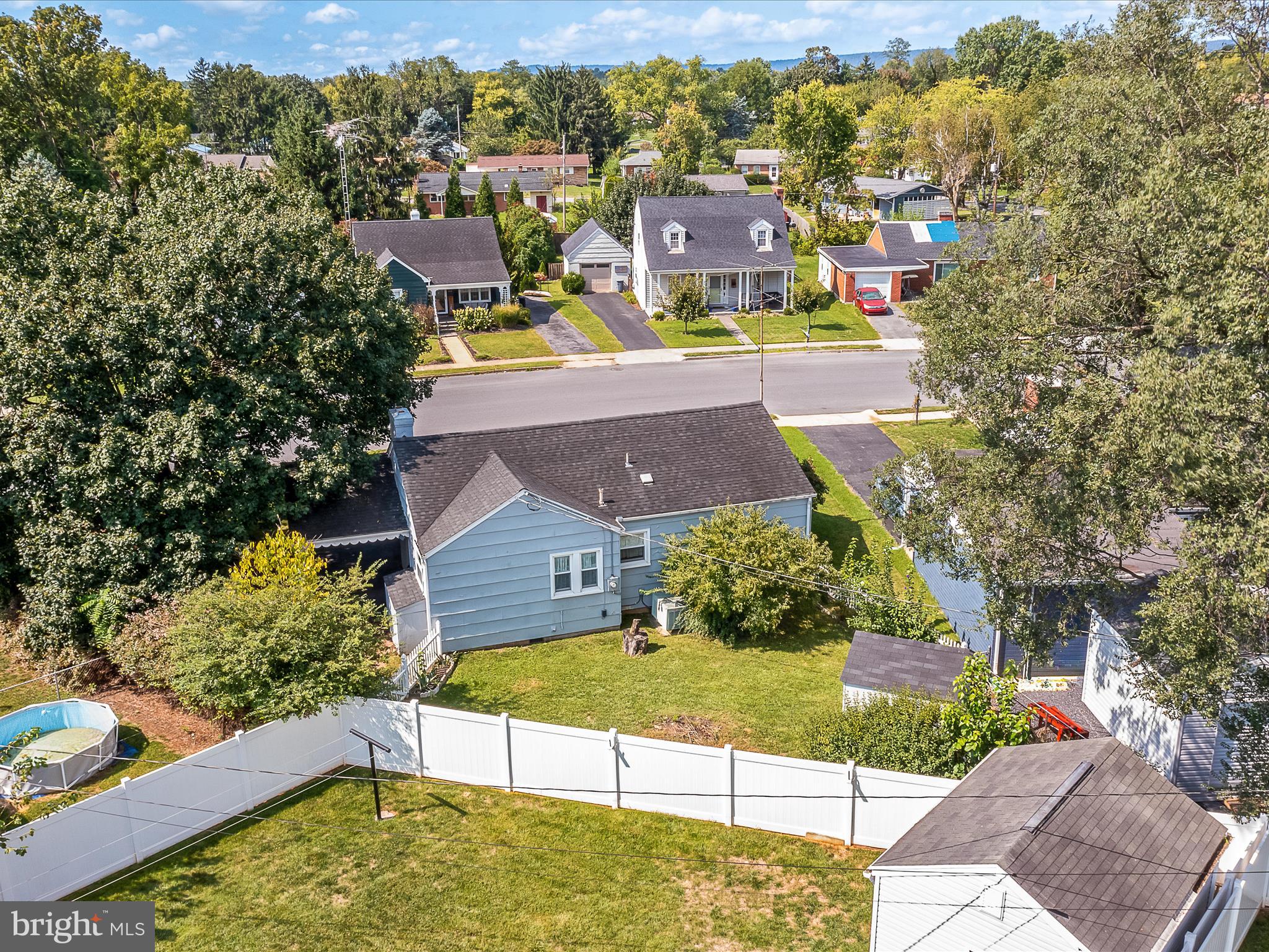 BERKELEY MANOR - Residential