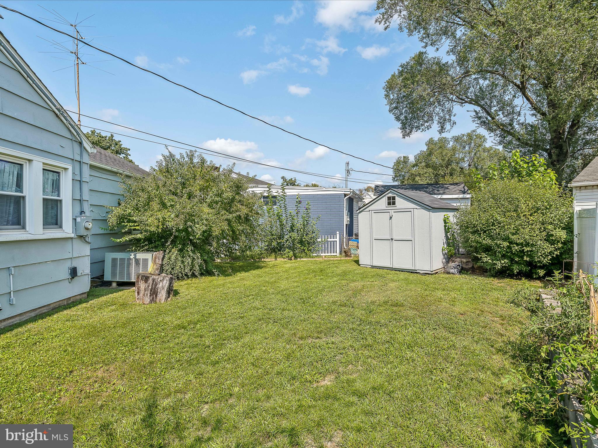 BERKELEY MANOR - Residential