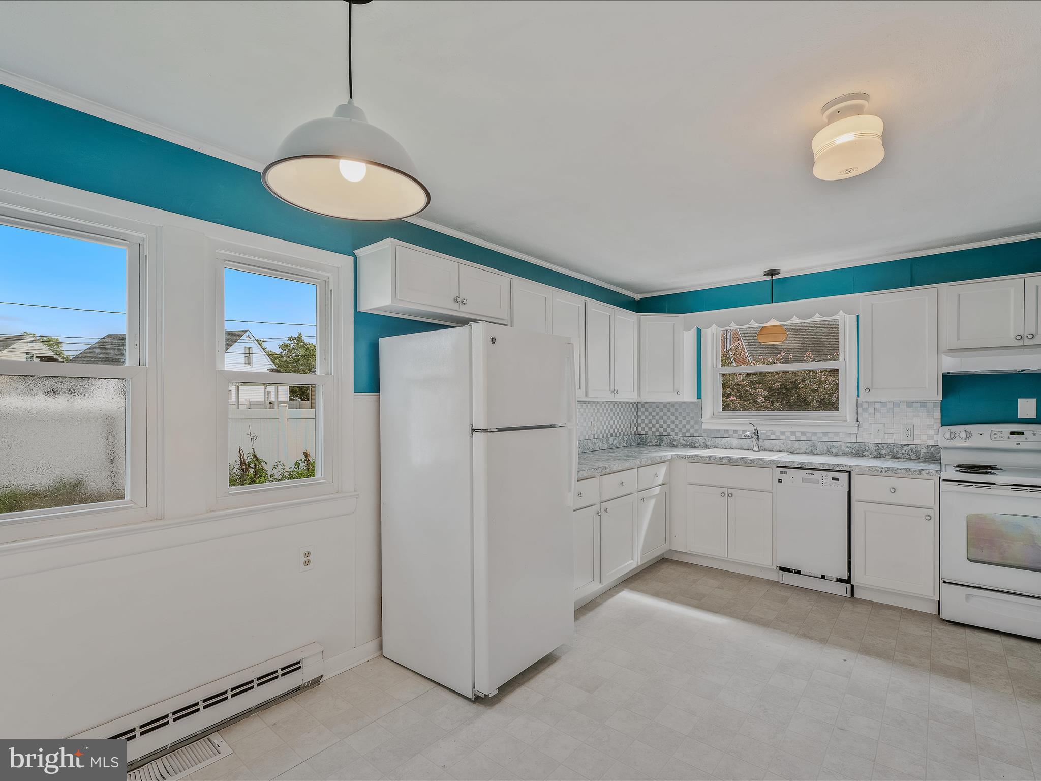 BERKELEY MANOR - Residential