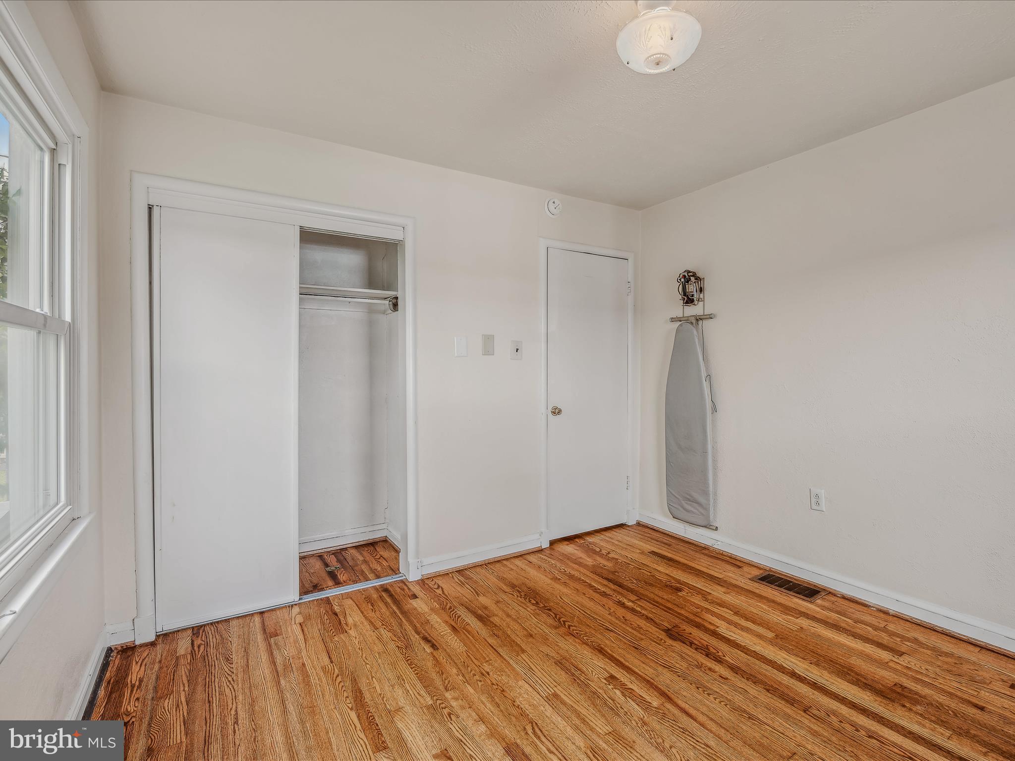 BERKELEY MANOR - Residential