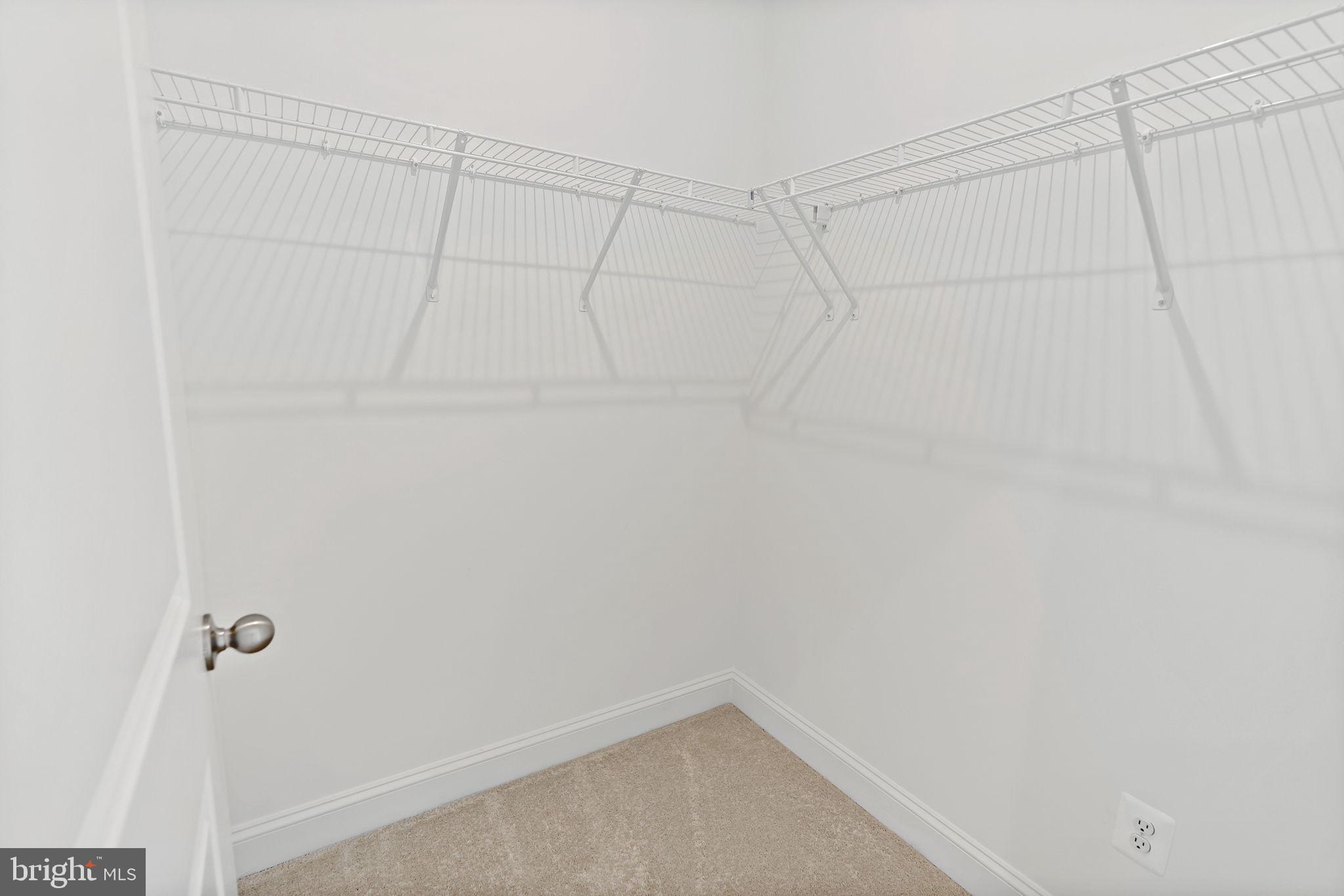 ROSEHILL MANOR - Residential