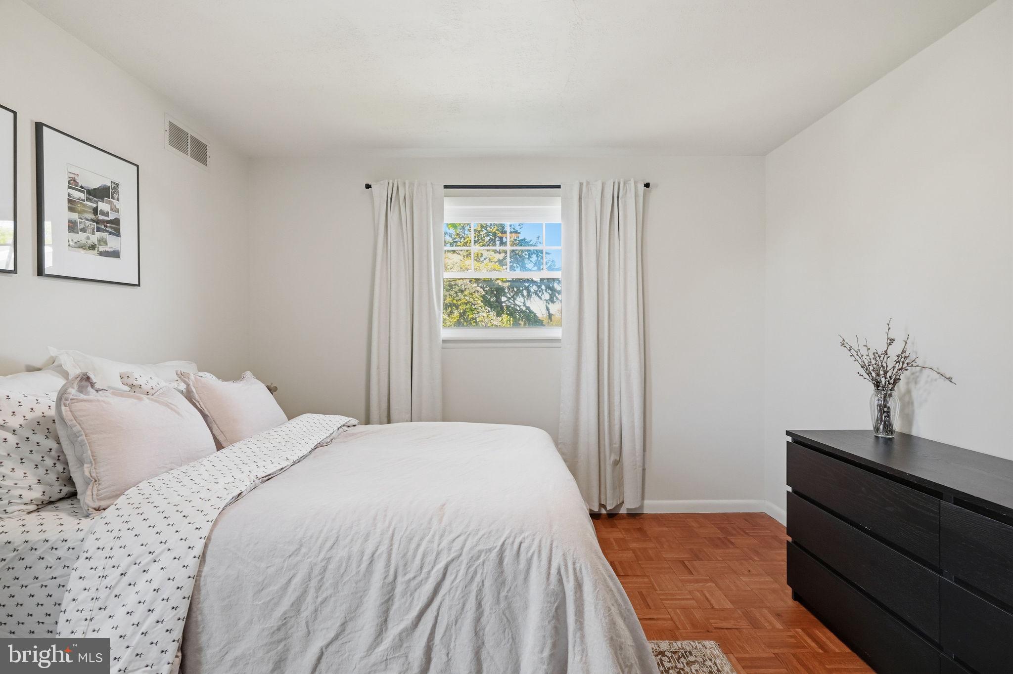 GLENSIDE GARDENS - Residential