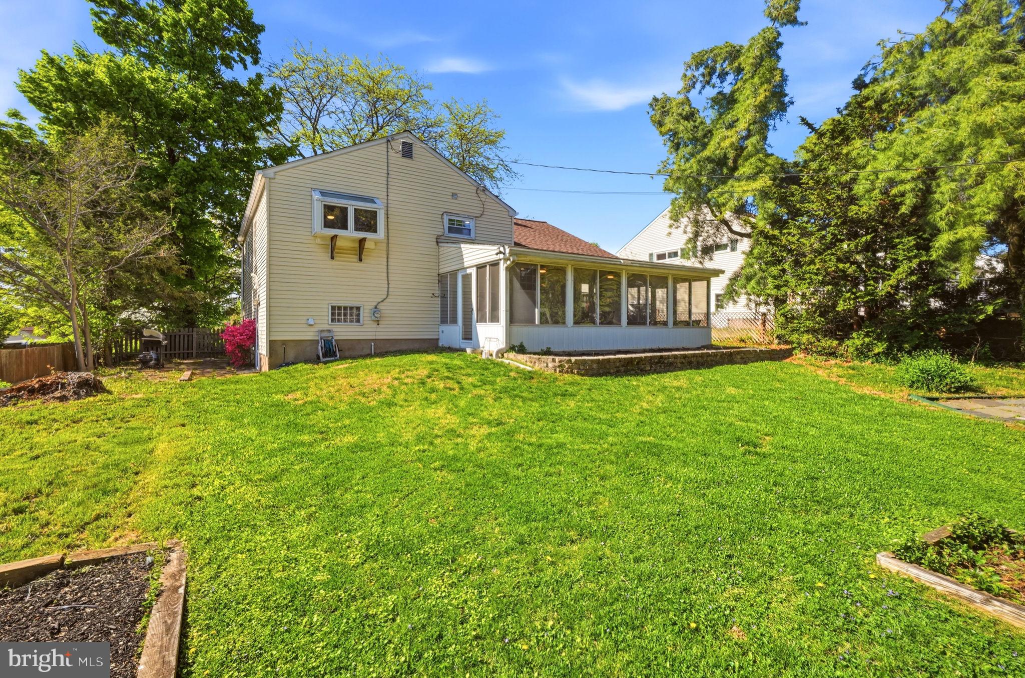 GLENSIDE GARDENS - Residential