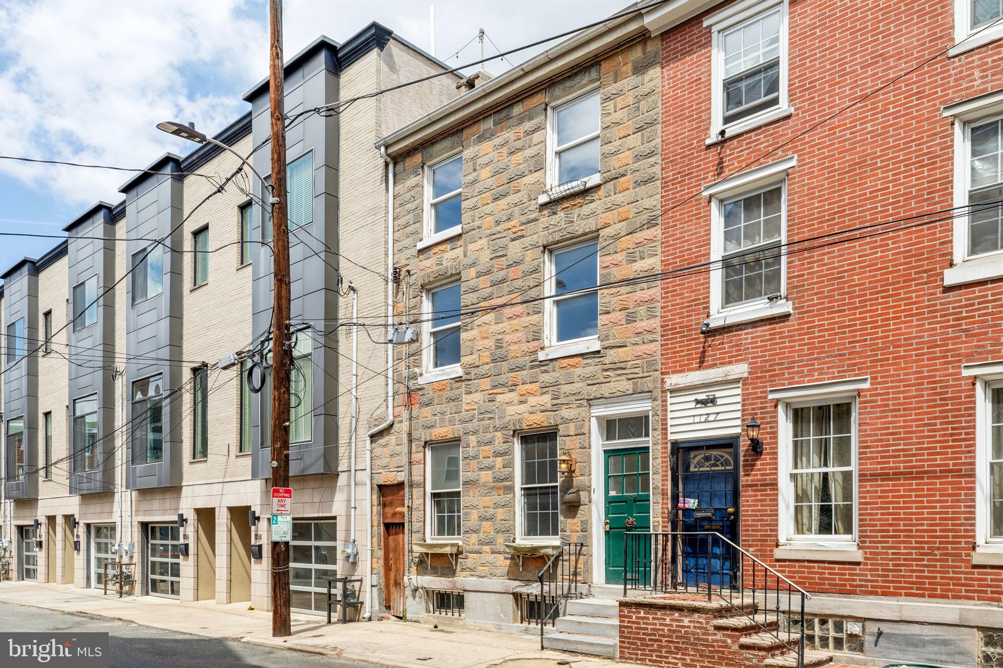 The Callowhill neighborhood is undergoing a surge of new construction, placing you right in the midst of sleek, modern developments. You'll also find an array of great bars and lively nightlife spots just a short walk away, making it easy to soak in the area's energetic vibe. One of the standout benefits of this location is its close proximity to many of Philadelphia’s top destinations. From the iconic Art Museum and bustling Center City to the trendy streets of Fishtown and the cultural richness of Chinatown, walking distance to Reading terminal everything is conveniently accessible. For commuters, major highways like I-95 and 676 are just minutes away. This property is a true find—don’t miss your chance to make it your own and enjoy all the perks that Callowhill has to offer. Please note: this is an AS-IS, WHERE-IS sale. The seller will not make any repairs, and all inspections are for informational purposes only.