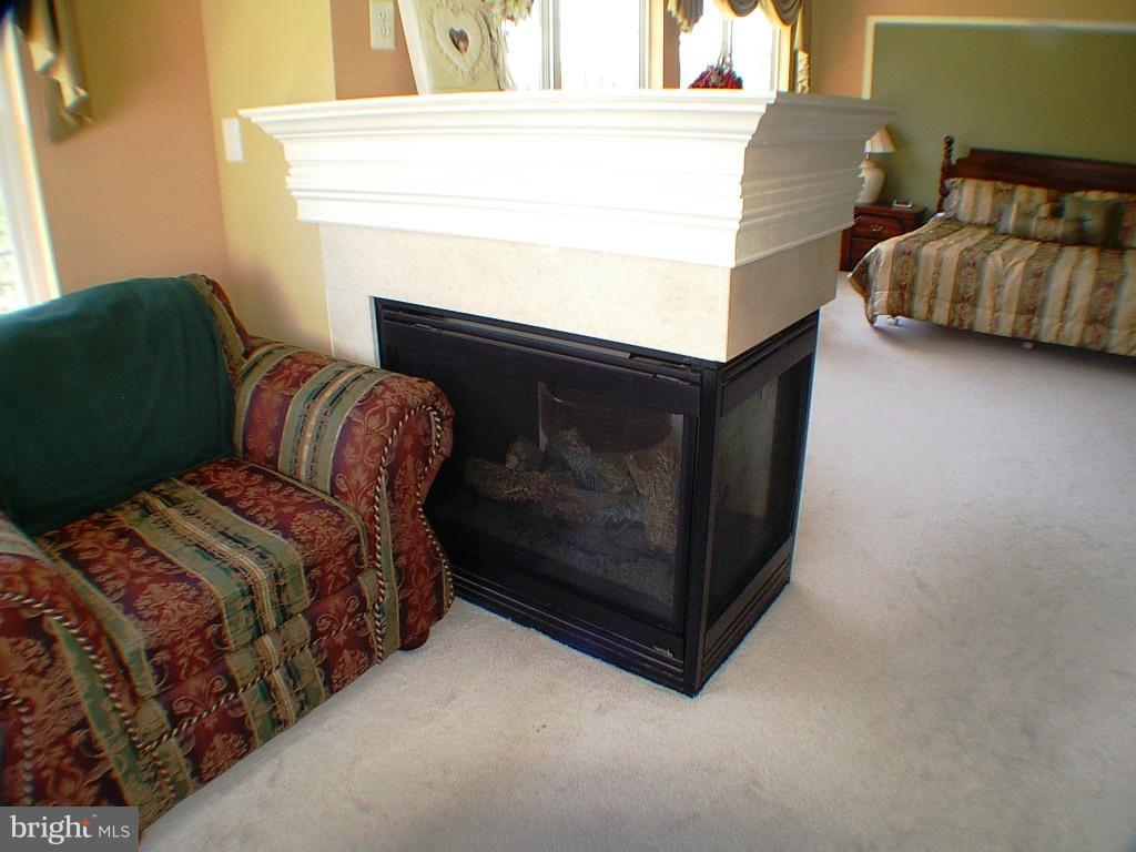 FIELDSTONE - Residential