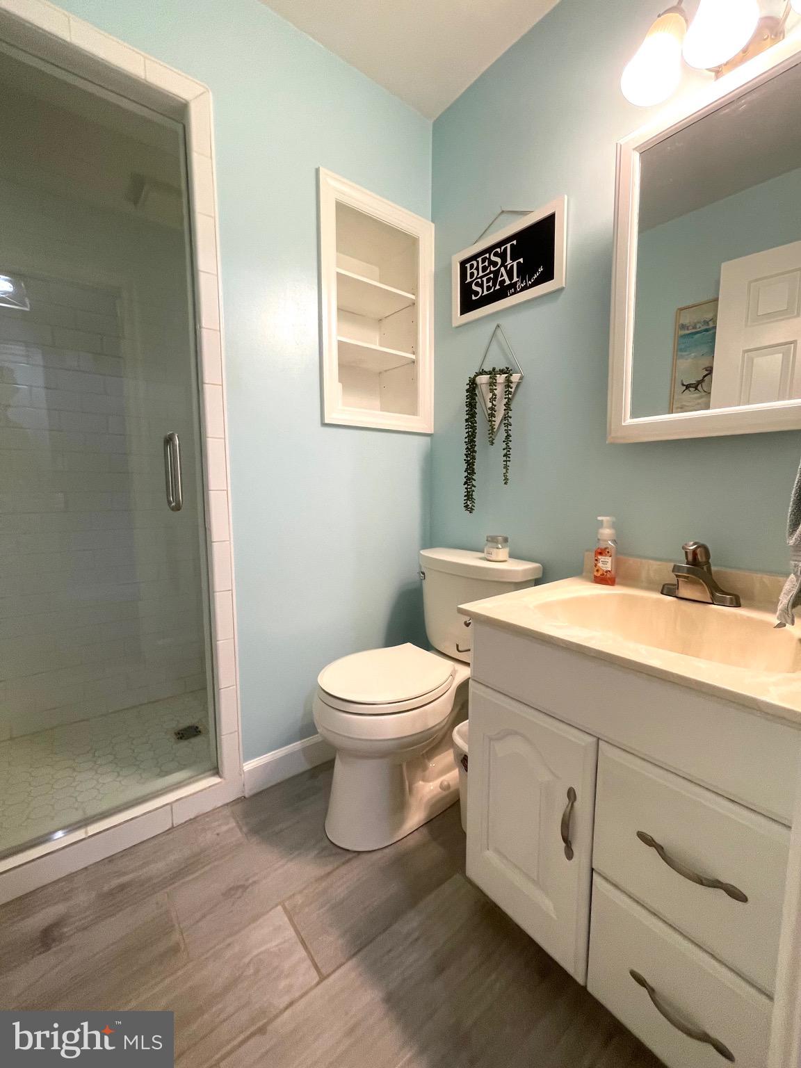 CENTREVILLE VILLAGE - Residential