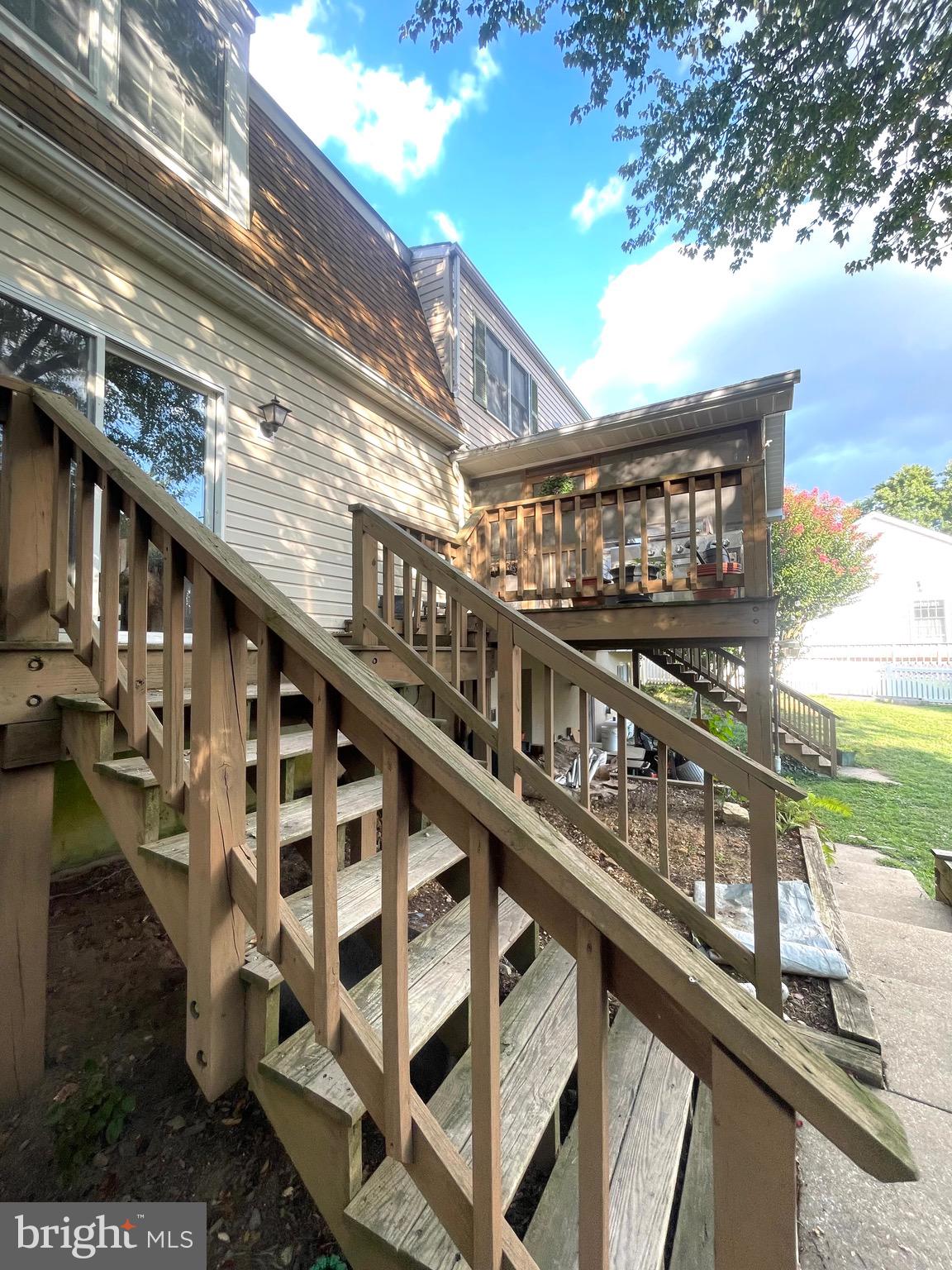 CENTREVILLE VILLAGE - Residential