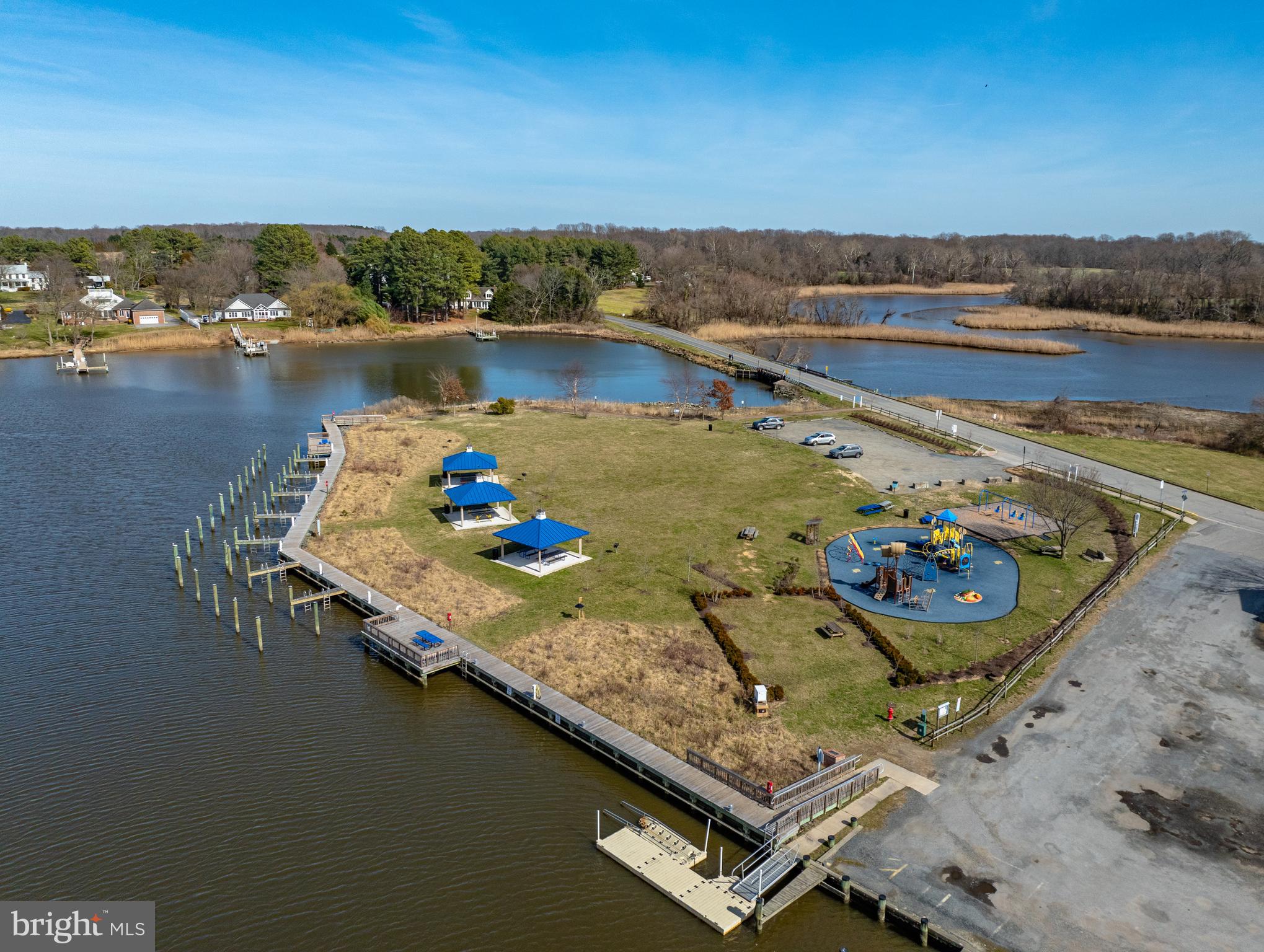 CENTREVILLE VILLAGE - Residential
