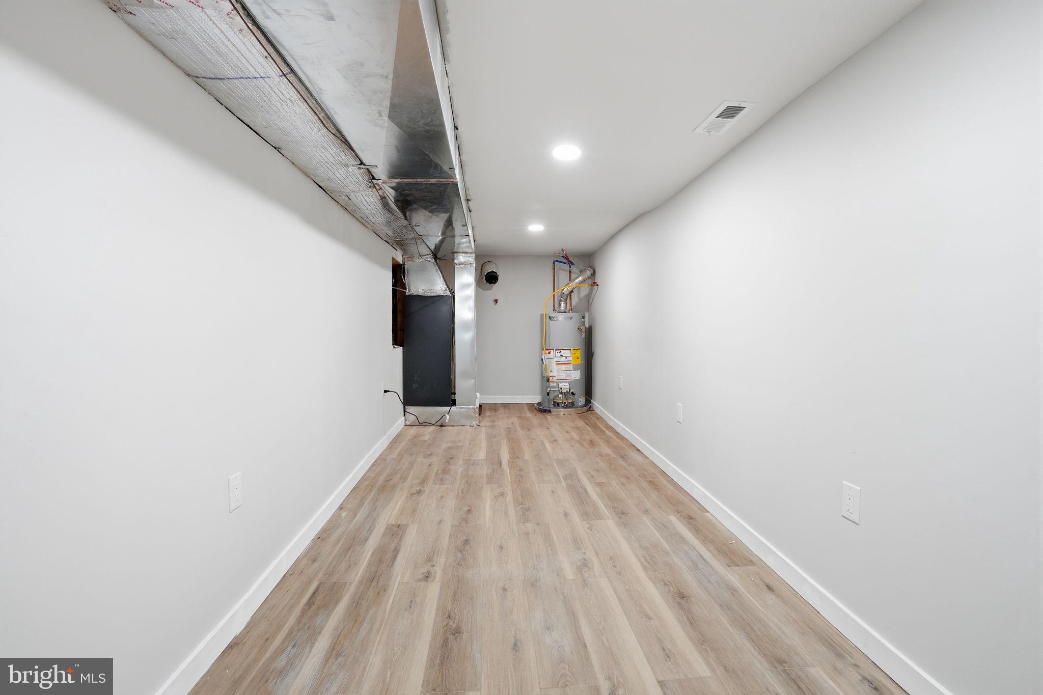 WHITMAN - Residential