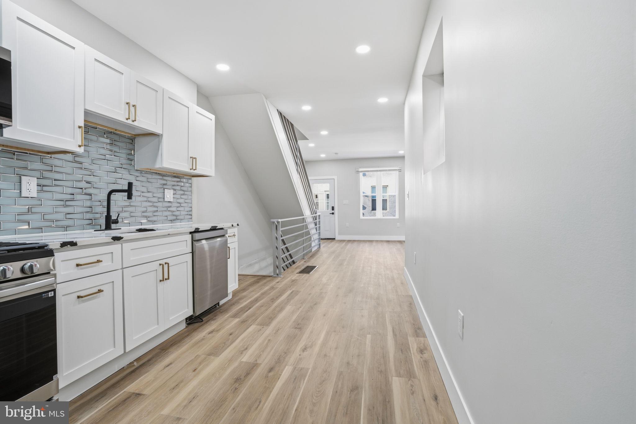 WHITMAN - Residential