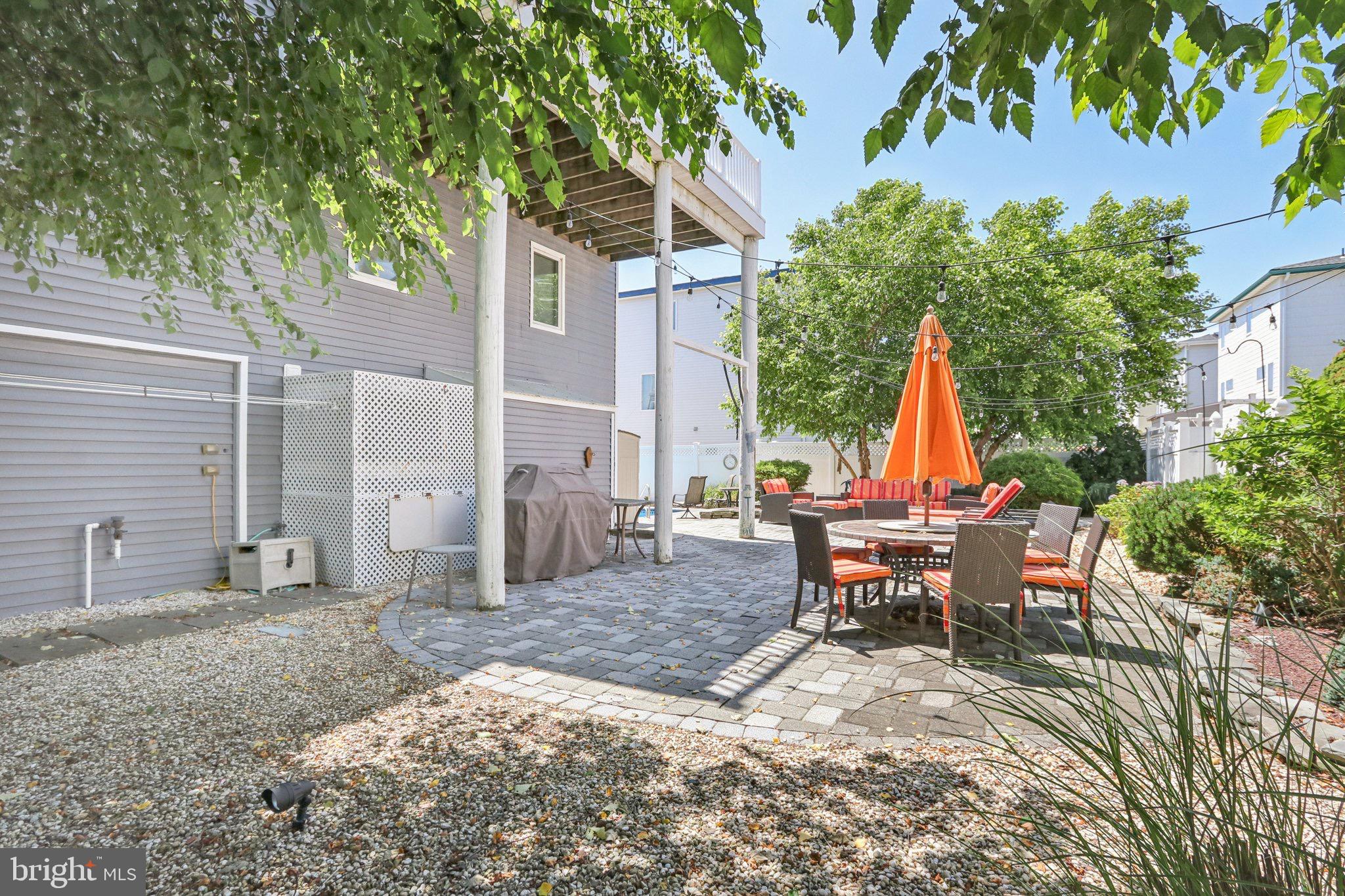 103 W JEANETTE AVENUE