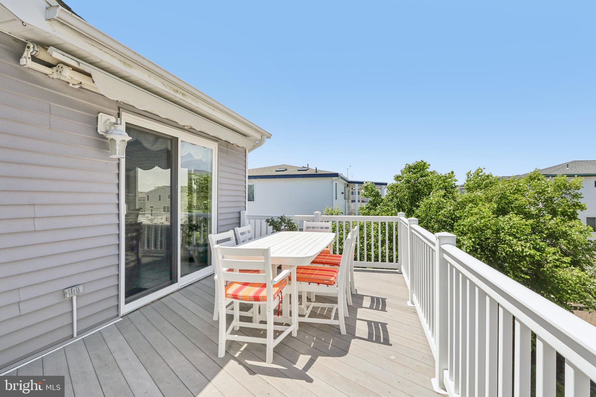 103 W JEANETTE AVENUE