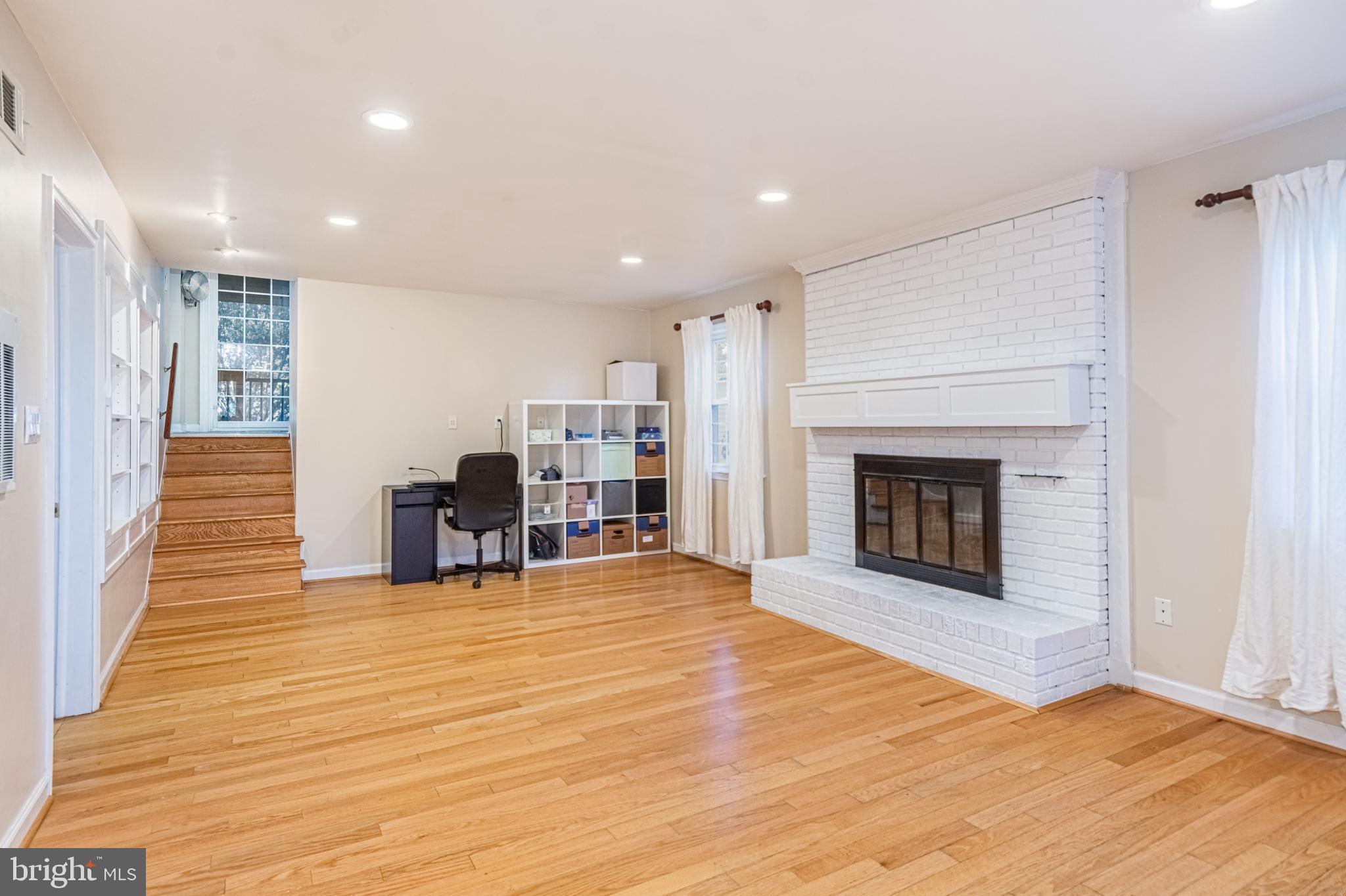 LUTHERVILLE - Residential