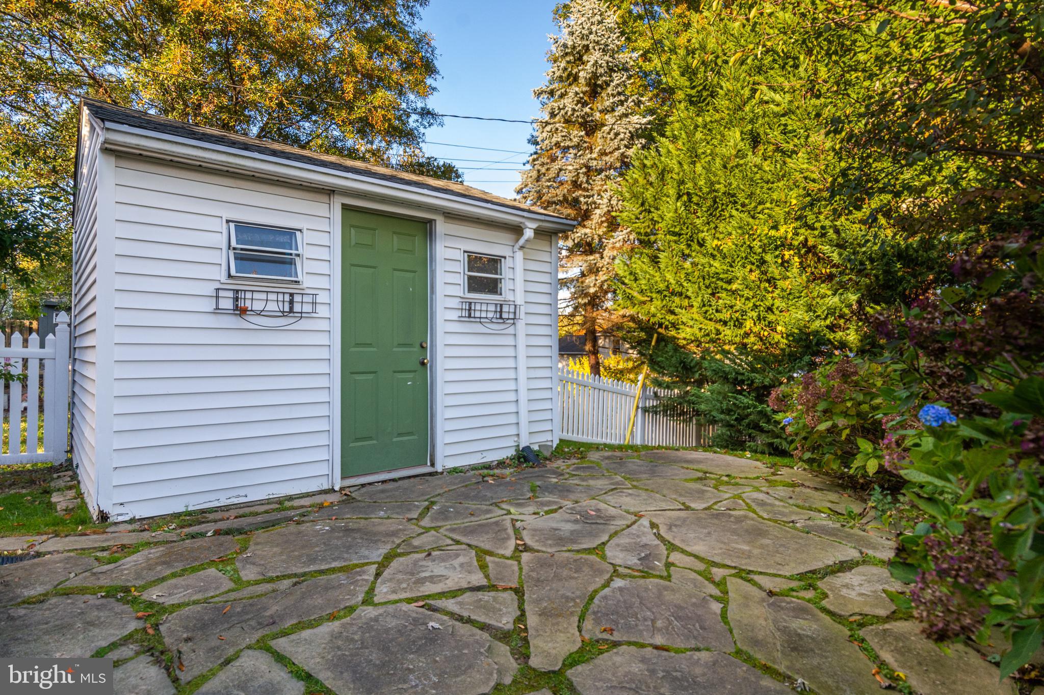 LUTHERVILLE - Residential