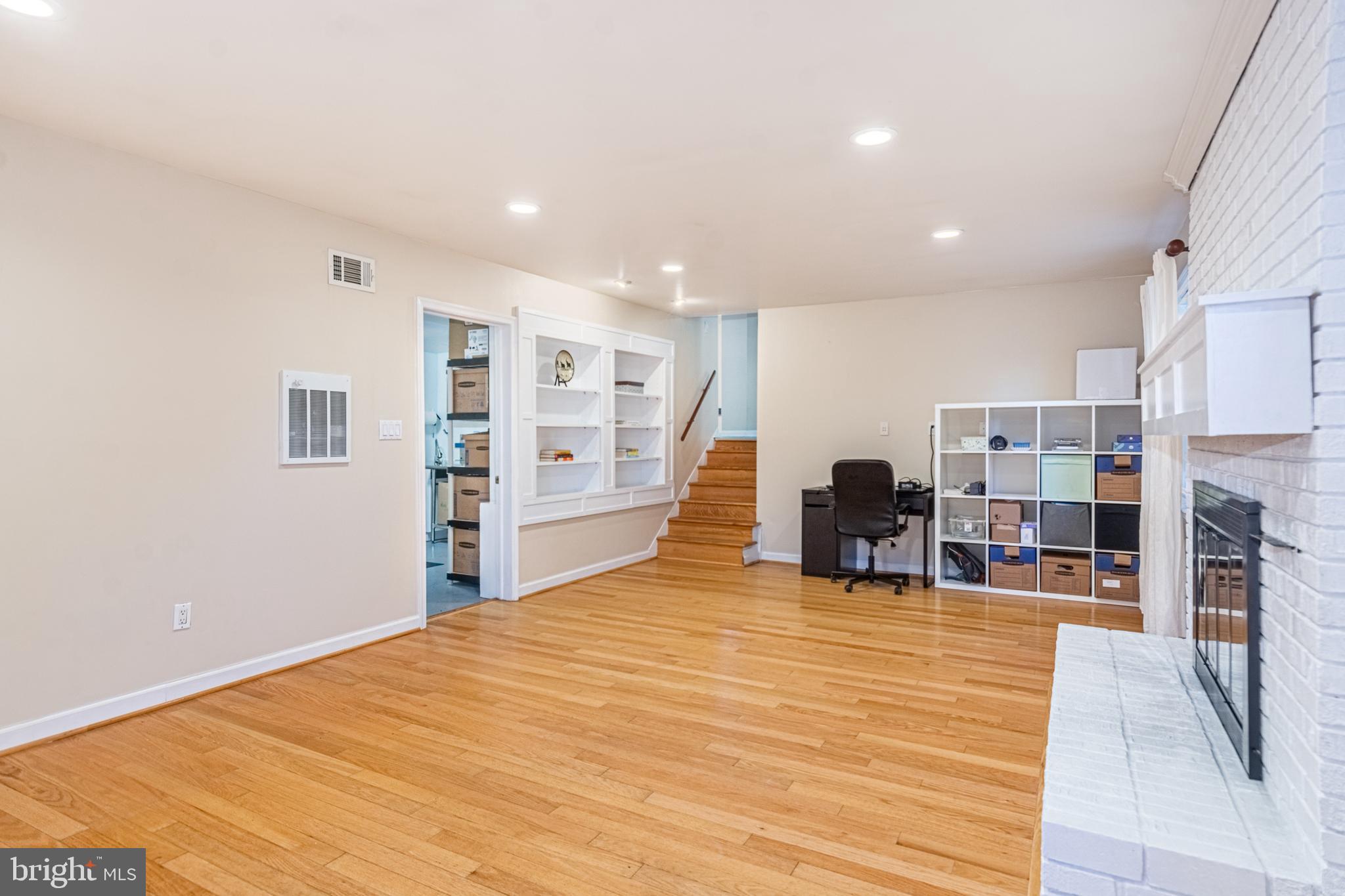 LUTHERVILLE - Residential