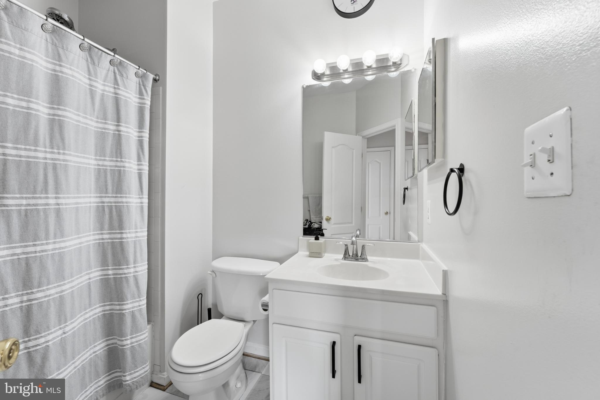 OLD CENTREVILLE TOWNES - Residential