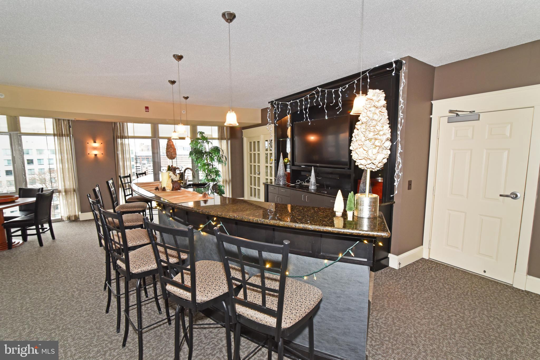 CARLTON HOUSE - Residential