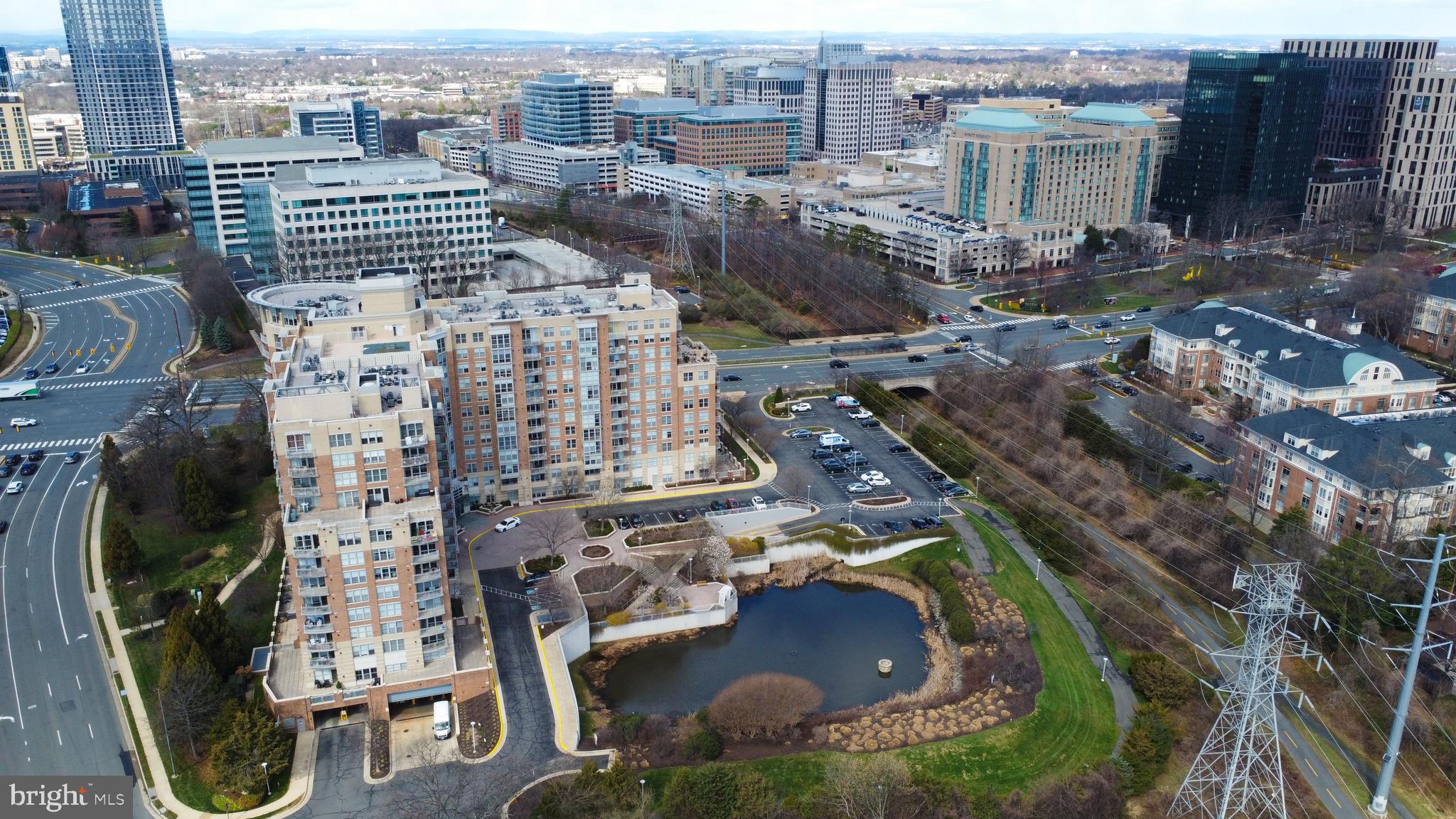 CARLTON HOUSE - Residential
