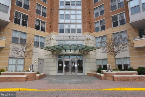 Photo of 11800 Sunset Hills Road #823, RESTON, VA 20190 (MLS # VAFX2297020)