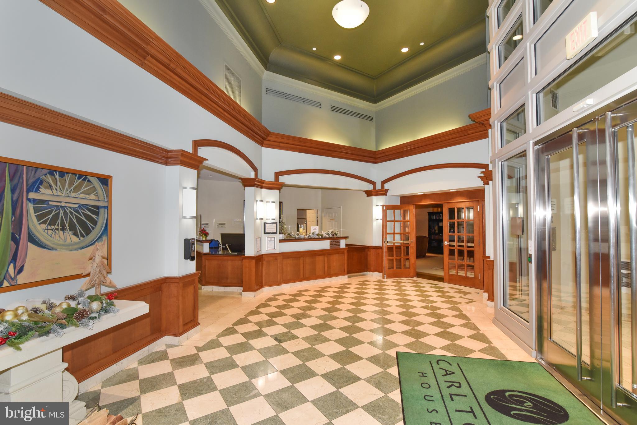 CARLTON HOUSE - Residential