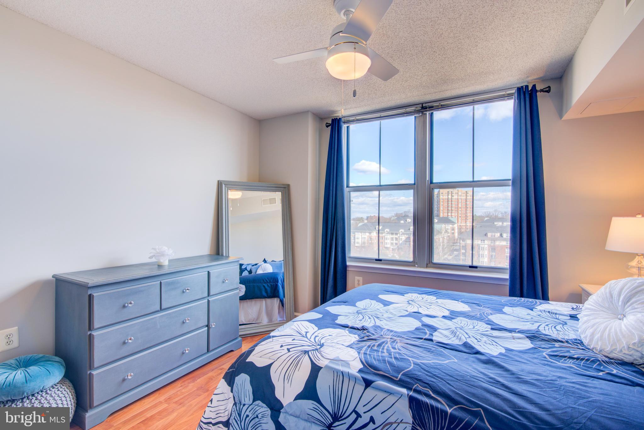 CARLTON HOUSE - Residential